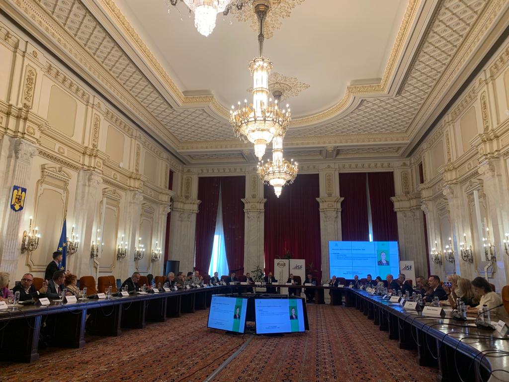 Piața muncii în dezbatere la conferința națională ”Asigurăm viitorul pe piața muncii” Piața muncii în dezbatere la conferința națională ”Asigurăm viitorul pe piața muncii”