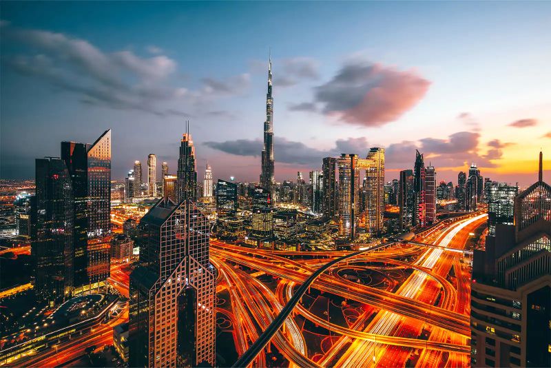 Creșterea numărului de investitori români în Dubai crește expunerea la riscuri