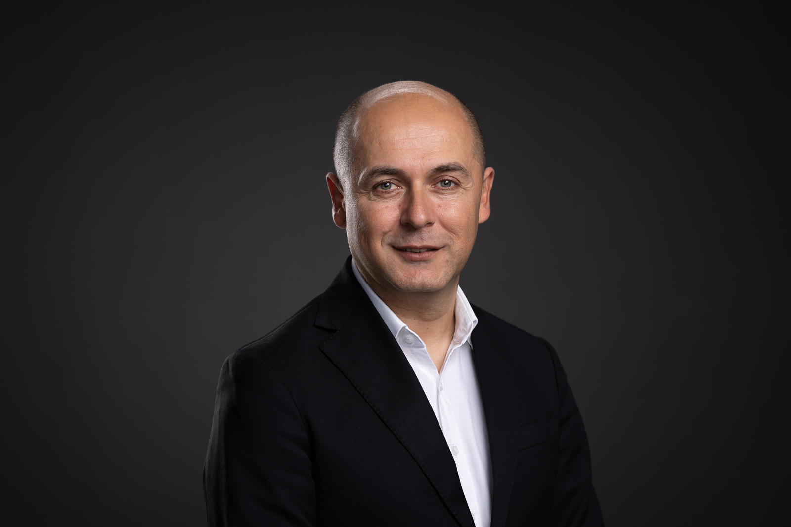 Strategii IT în noua eră fiscală: CONNECTIONS Consult își asumă noile reguli de impozitare Strategii IT în noua eră fiscală: CONNECTIONS Consult își asumă noile reguli de impozitare