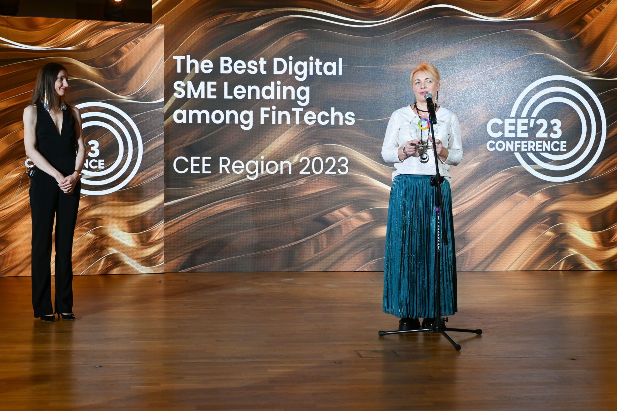 Omnicredit desemnată cea mai bună platformă de microfinanțare digitală din Europa Centrală și de Est de către SME Banking Club