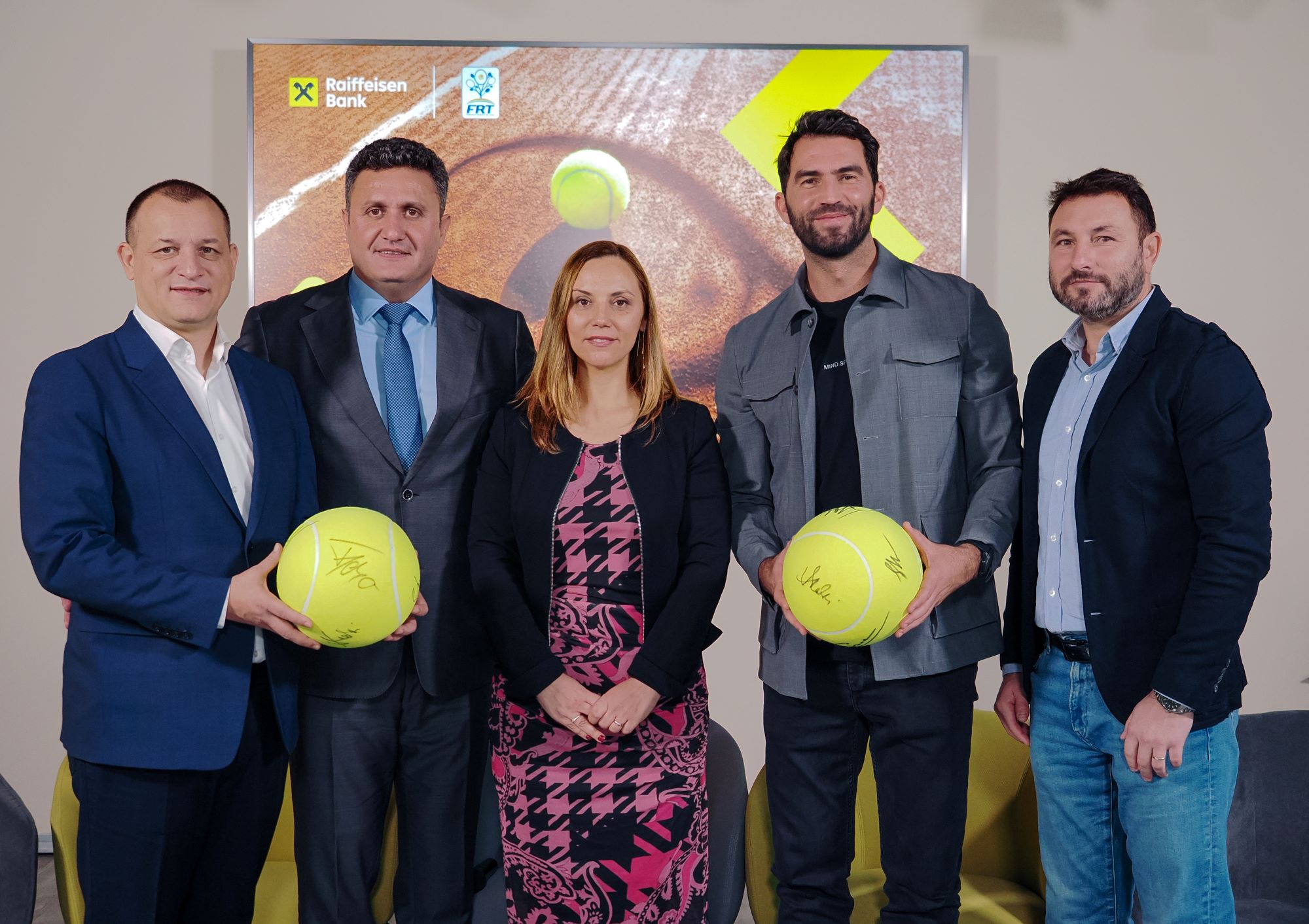 Raiffeisen Bank România și Federația Română de Tenis semnează un parteneriat pentru următorii ani