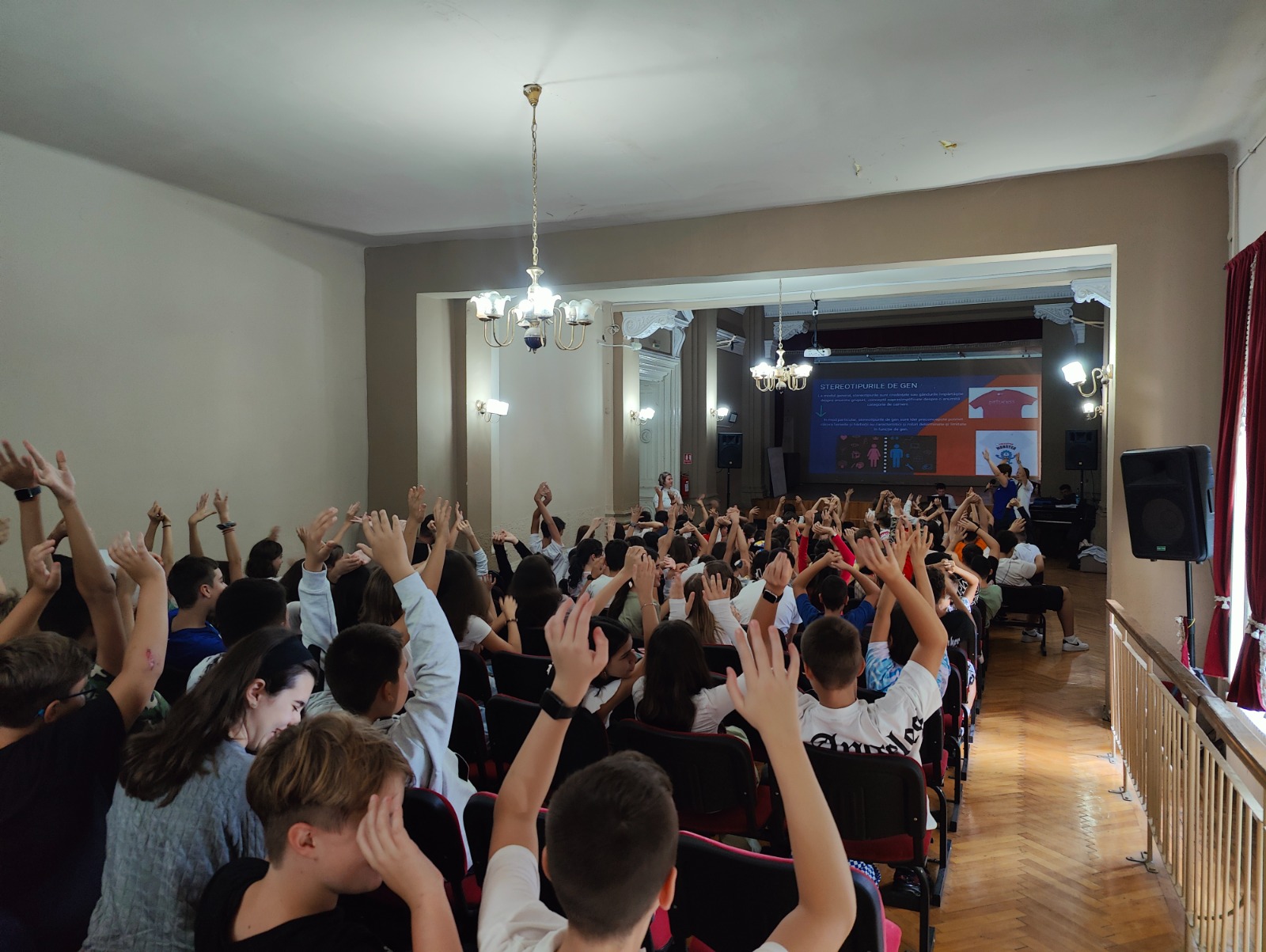 „IT is for me”: un proiect care face tehnologia mai accesibilă pentru adolescenții din România „IT is for me”: un proiect care face tehnologia mai accesibilă pentru adolescenții din România