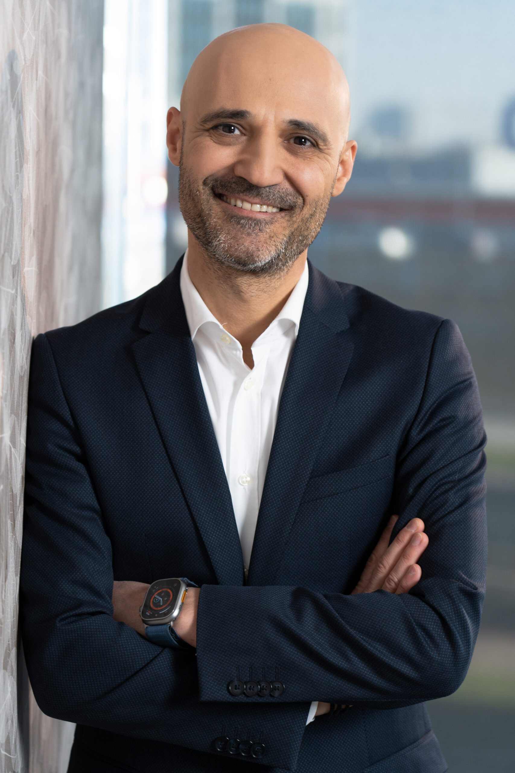 Cătălin Munteanu se alătură echipei BCR ca Director Executiv al Diviziei Produse și Segmente Retail Cătălin Munteanu se alătură echipei BCR ca Director Executiv al Diviziei Produse și Segmente Retail