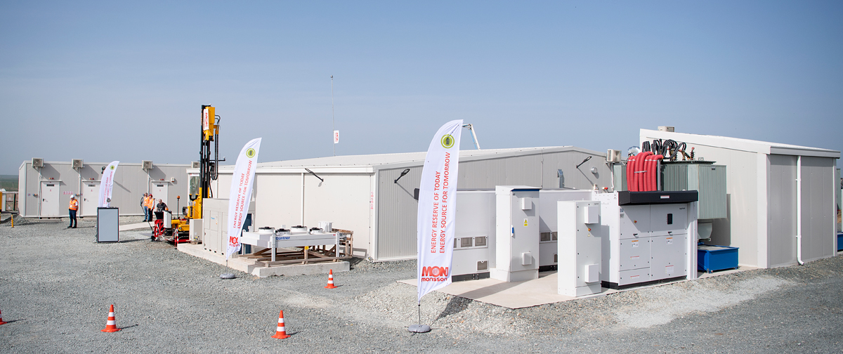 MONSSON a conectat la rețeaua națională cea mai mare capacitate de stocare a energiei electrice în baterii din România MONSSON a conectat la rețeaua națională cea mai mare capacitate de stocare a energiei electrice în baterii din România