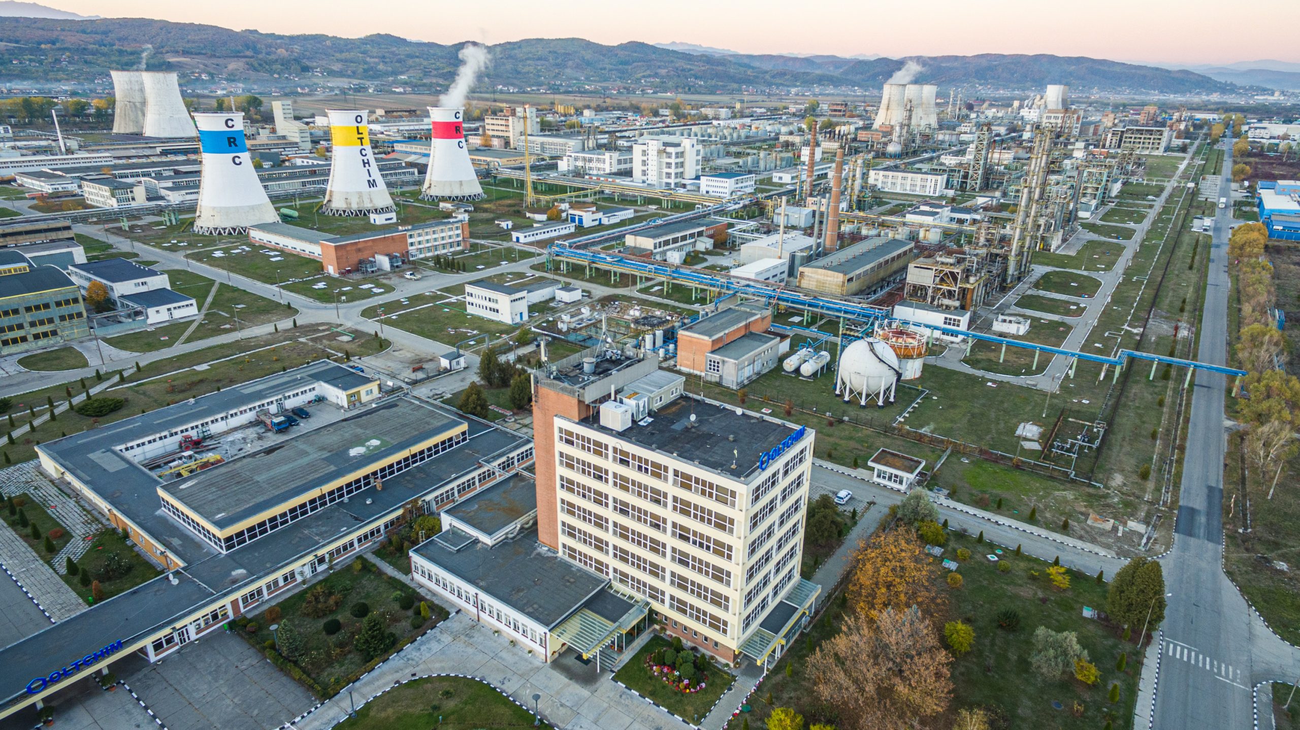 Chimcomplex și Econic semnează un memorandum de înțelegere pentru a explora producția de polioli pe bază de CO₂ în Europa Chimcomplex și Econic semnează un memorandum de înțelegere pentru a explora producția de polioli pe bază de CO₂ în Europa