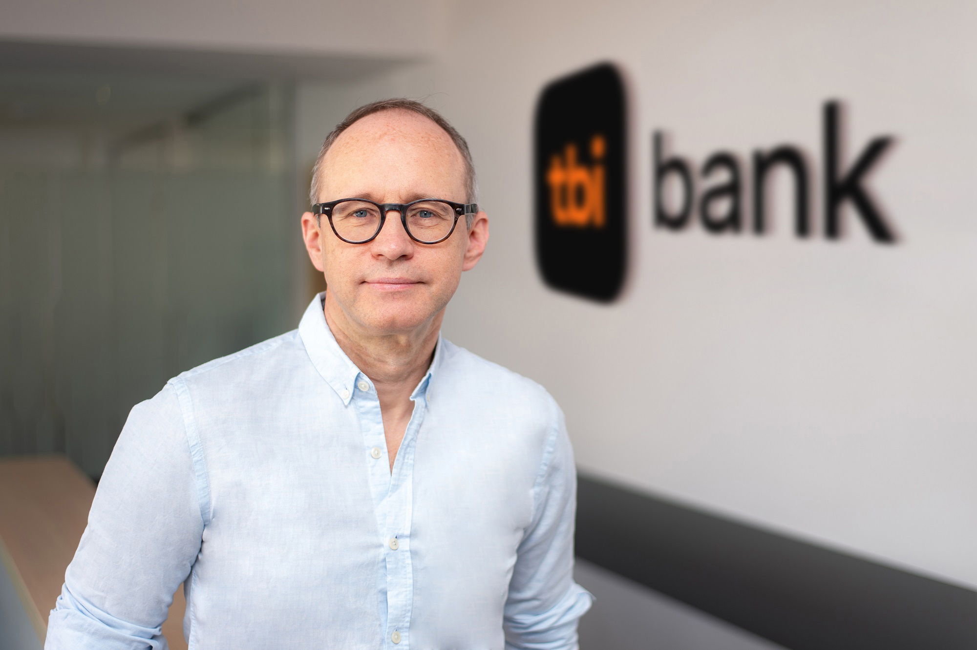tbi bank lansează un cont de economii cu o dobândă de 5% p.a. și majorează dobânzile pentru depozitele pe termen scurt până la 6,6% p.a. tbi bank lansează un cont de economii cu o dobândă de 5% p.a. și majorează dobânzile pentru depozitele pe termen scurt până la 6,6% p.a.