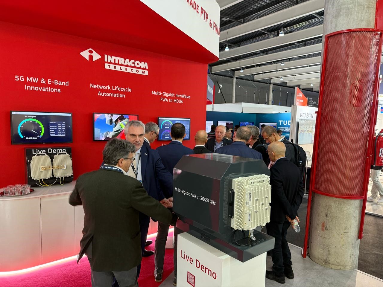 Viteză de download de 2 Gbps per abonat prin tehnologia FWA 26/28GHz de la Intracom Telecom Viteză de download de 2 Gbps per abonat prin tehnologia FWA 26/28GHz de la Intracom Telecom