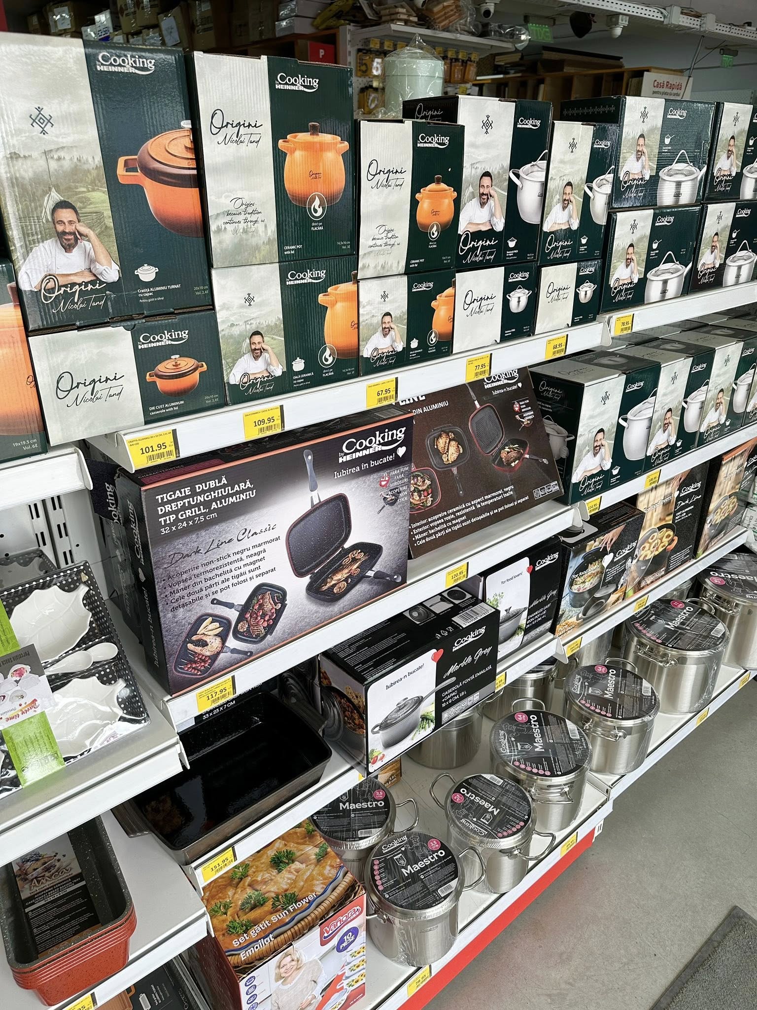 În cei 14 ani de activitate, MAM Bricolaj și-a extins de 16 ori gama de produse comercializate și a crescut de 12 ori numărul de angajați În cei 14 ani de activitate, MAM Bricolaj și-a extins de 16 ori gama de produse comercializate și a crescut de 12 ori numărul de angajați