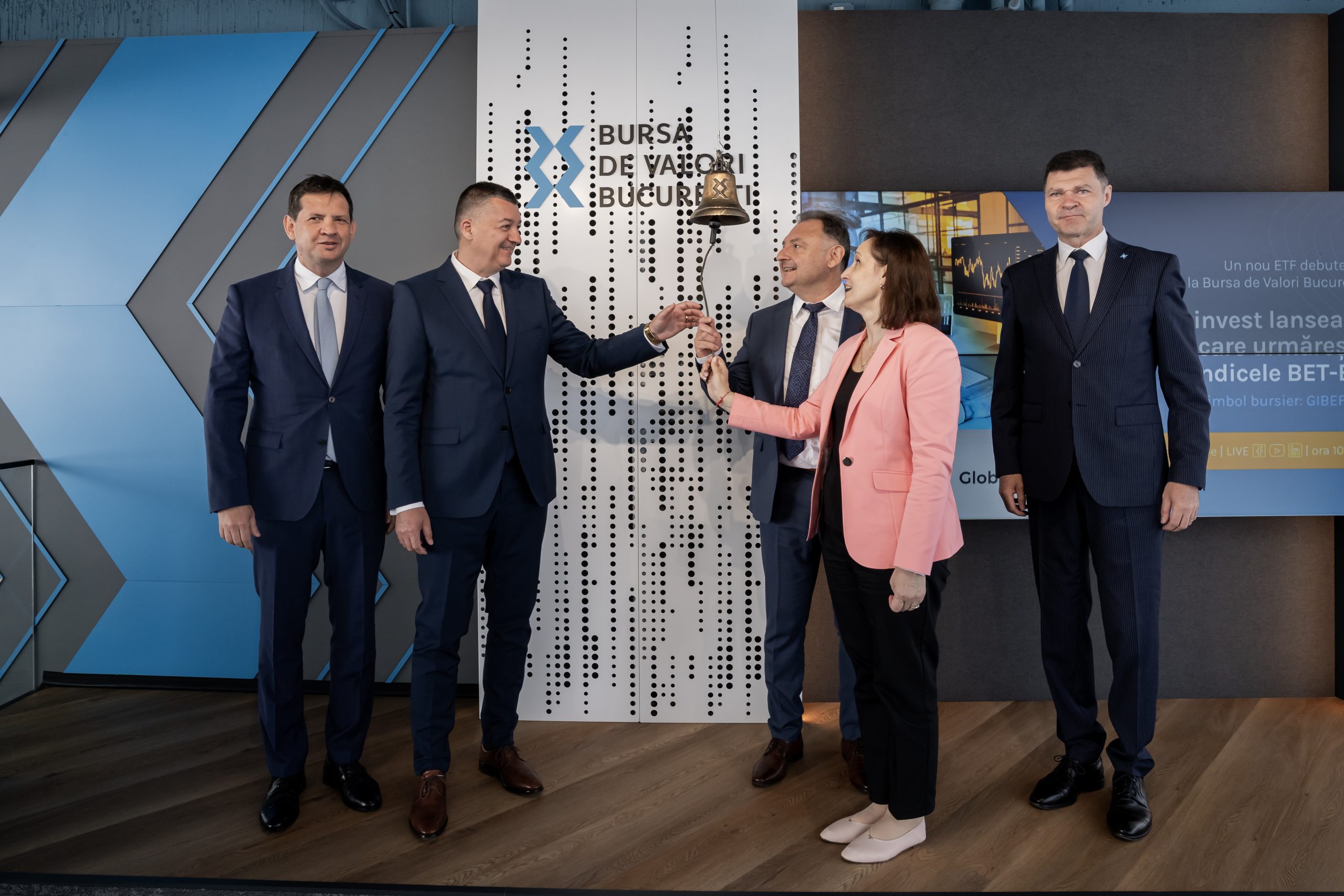 Primul ETF care urmărește performanța indicelui BET-EF, Globinvest Energy & Financials ETF, s-a listat astăzi la Bursa de Valori București