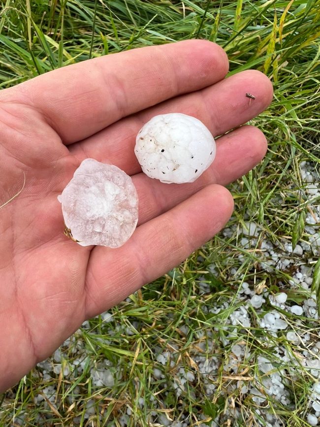 Agra Asigurări raportează un nivel record de avizări de daune în prima jumătate a anului 2025, pe fondul fenomenelor meteorologice extreme