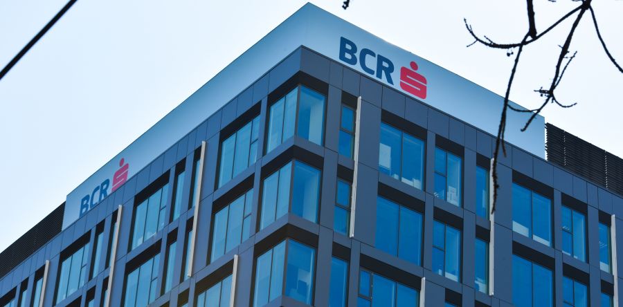 De la educație financiară la încredere