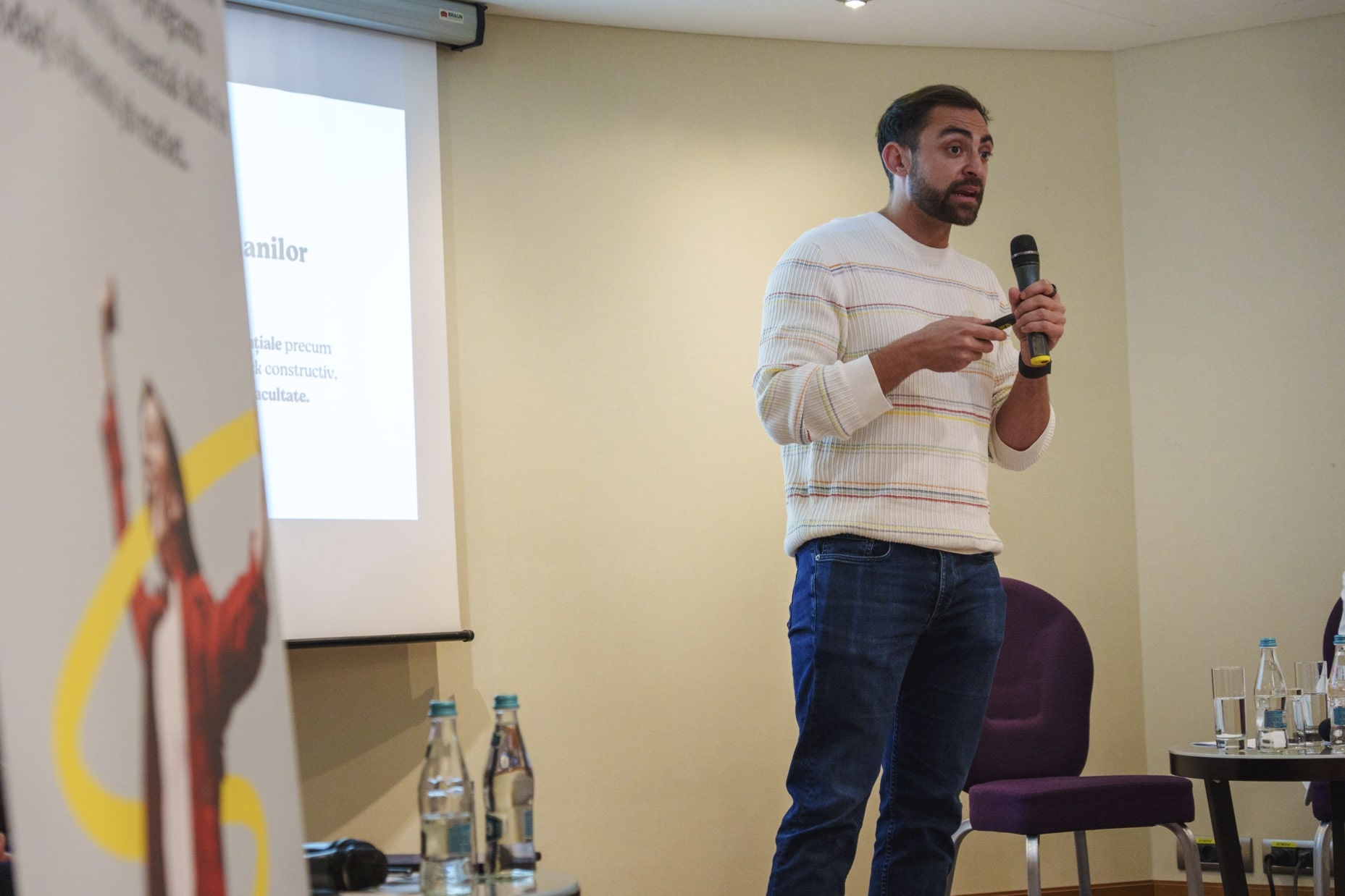 Studiu Upgrade Education: Elevii români au obținut burse de studiu în străinătate în valoare de 1,2 milioane de euro pentru anul universitar 2025–2026