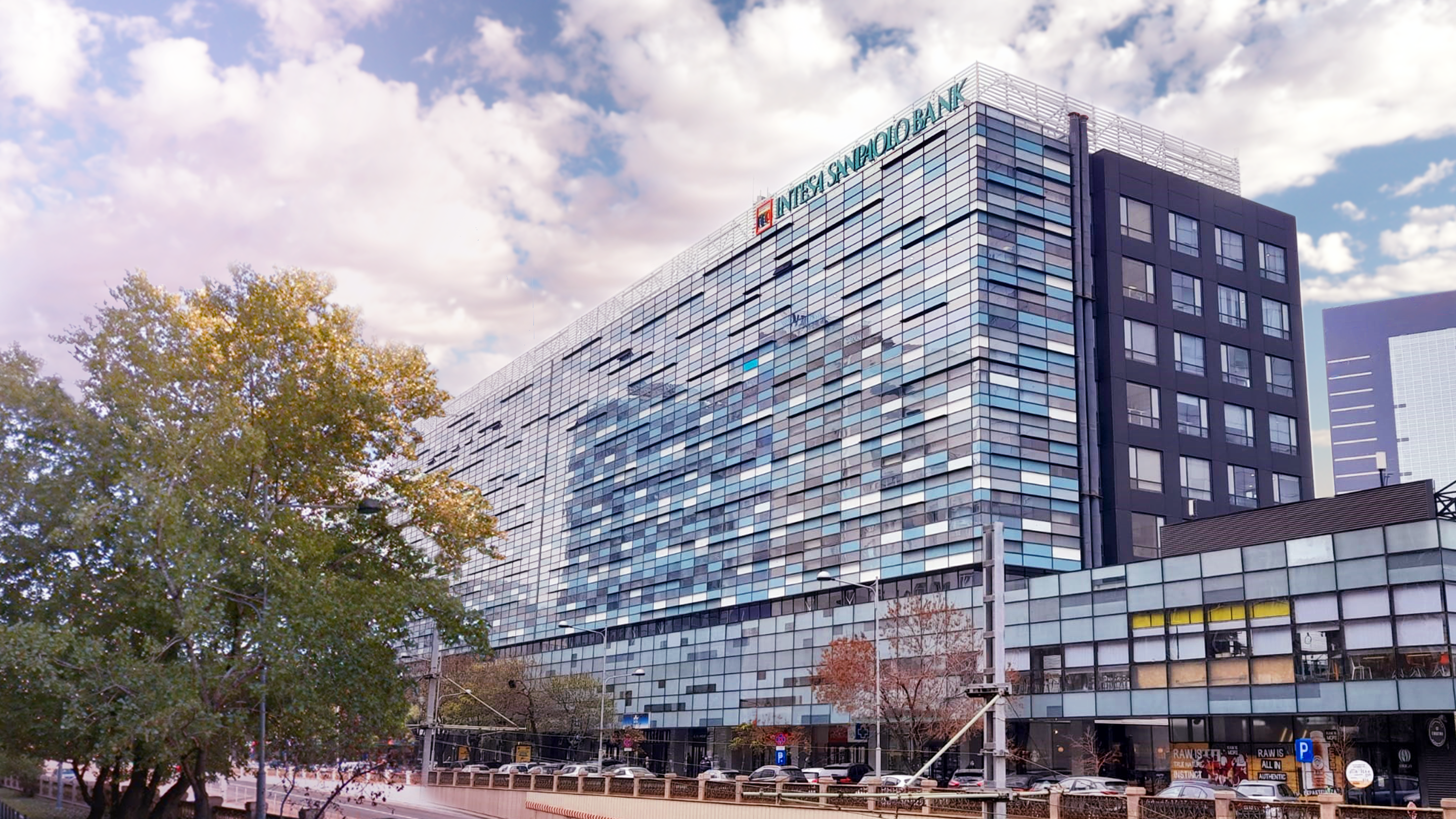 Intesa Sanpaolo Bank România și First Bank intră în etapa finală a procesului de fuziune