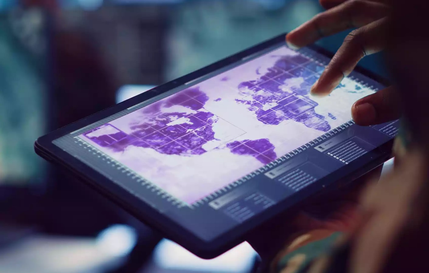 Studiu Accenture: Peste 60% dintre organizațiile din UE investesc în inteligența artificială dezvoltată local