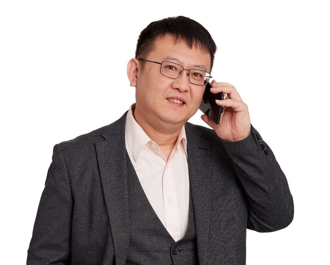 Kerr Cheng preia conducerea HONOR România într-un moment cheie pentru expansiunea brandului în regiune