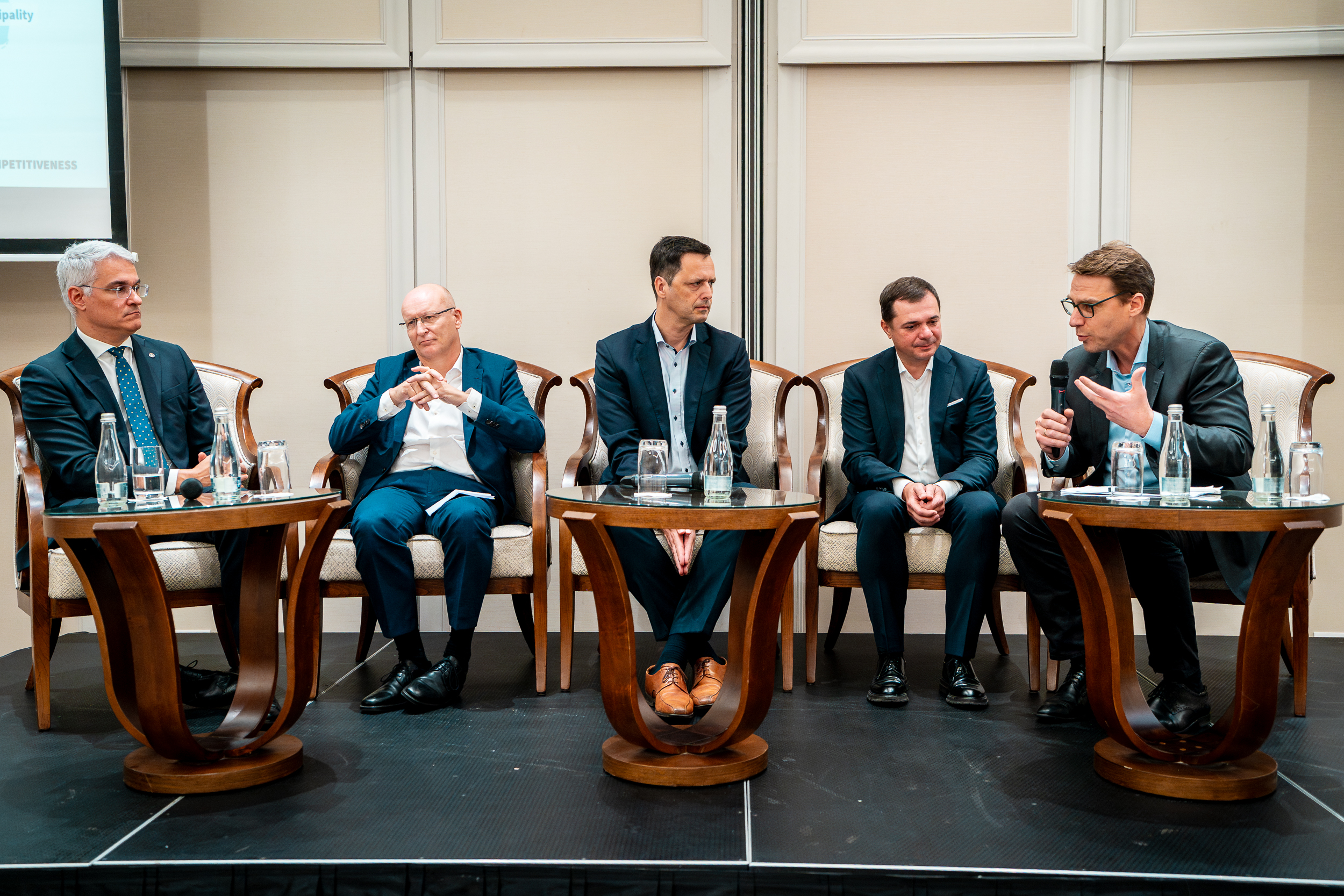 Fondurile europene produc efecte în economie dacă sunt dublate de reforme și mai multe investiții publice