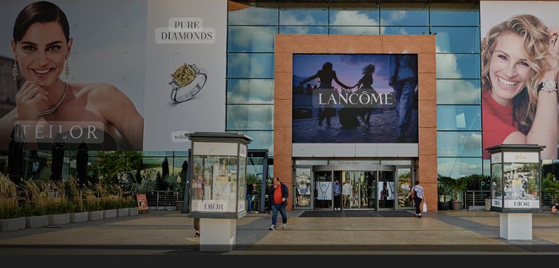 În premieră, Băneasa Shopping City găzduiește două monoposturi de Formula 1