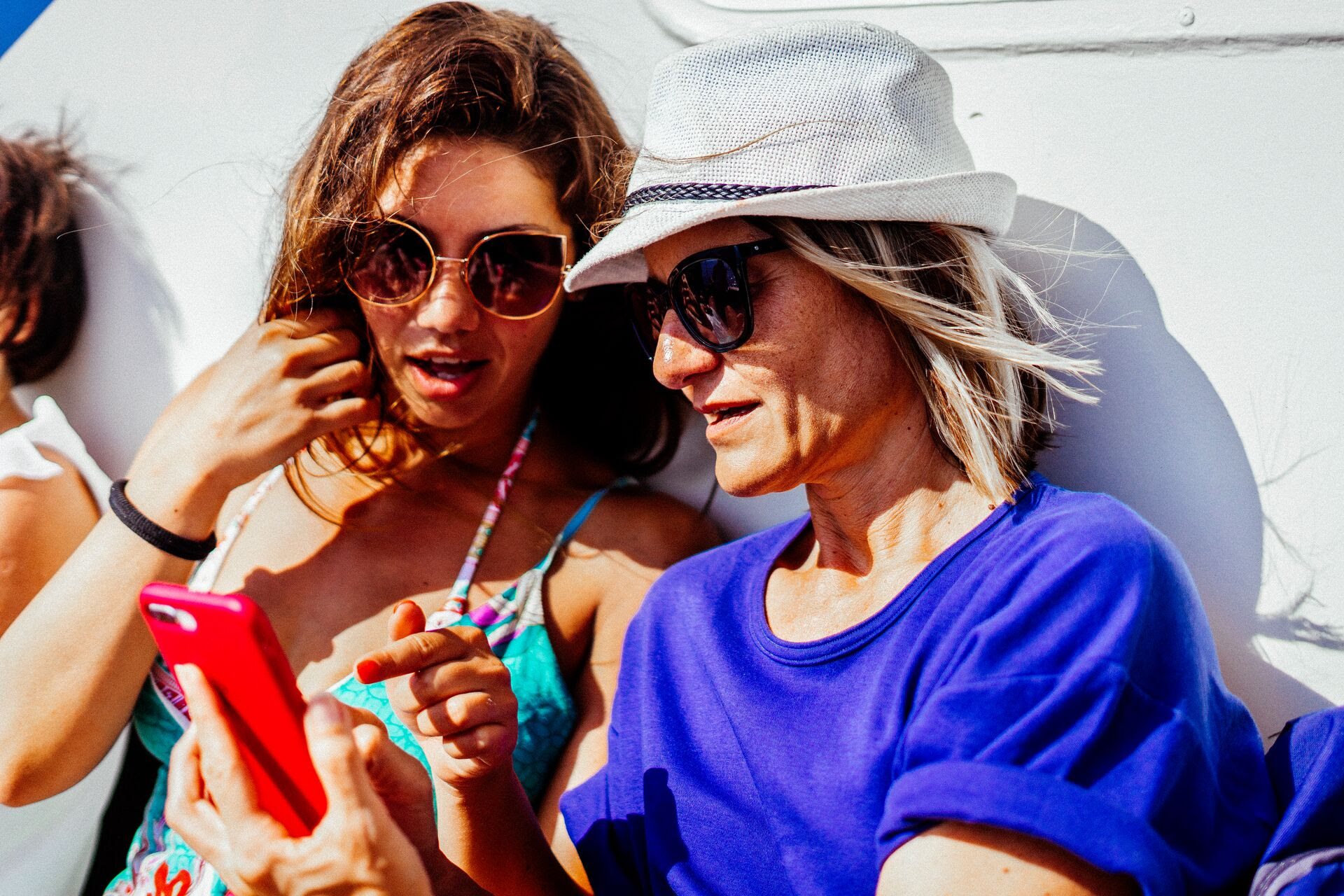 ING Bank și Generali România lansează plata serviciilor de asigurare prin scanarea codului QR RoPay