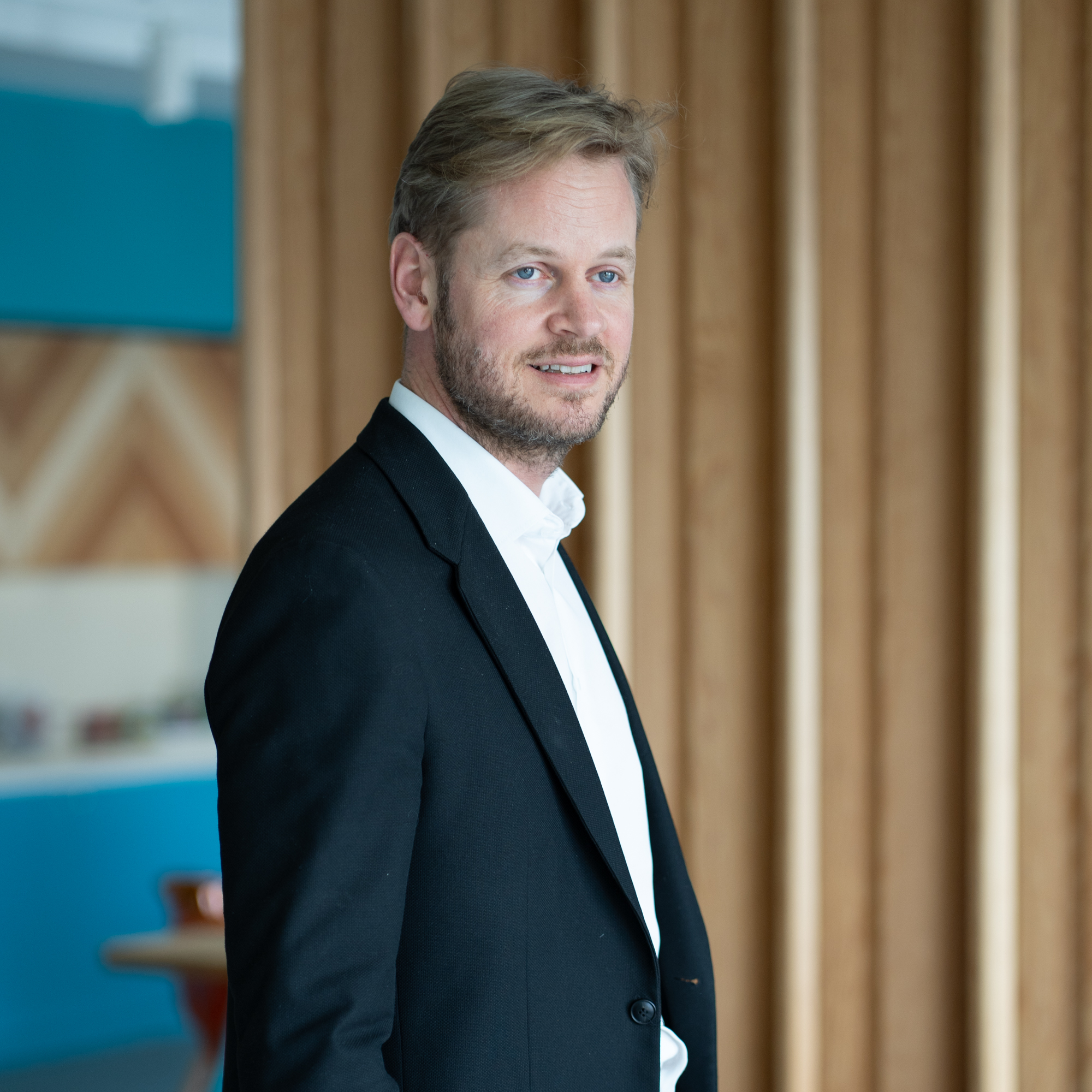 Philipp Gamauf, CFO, ING Bank: Oamenii sunt cei care dau substanță deciziilor și conturează direcția viitorului Philipp Gamauf, CFO, ING Bank: Oamenii sunt cei care dau substanță deciziilor și conturează direcția viitorului