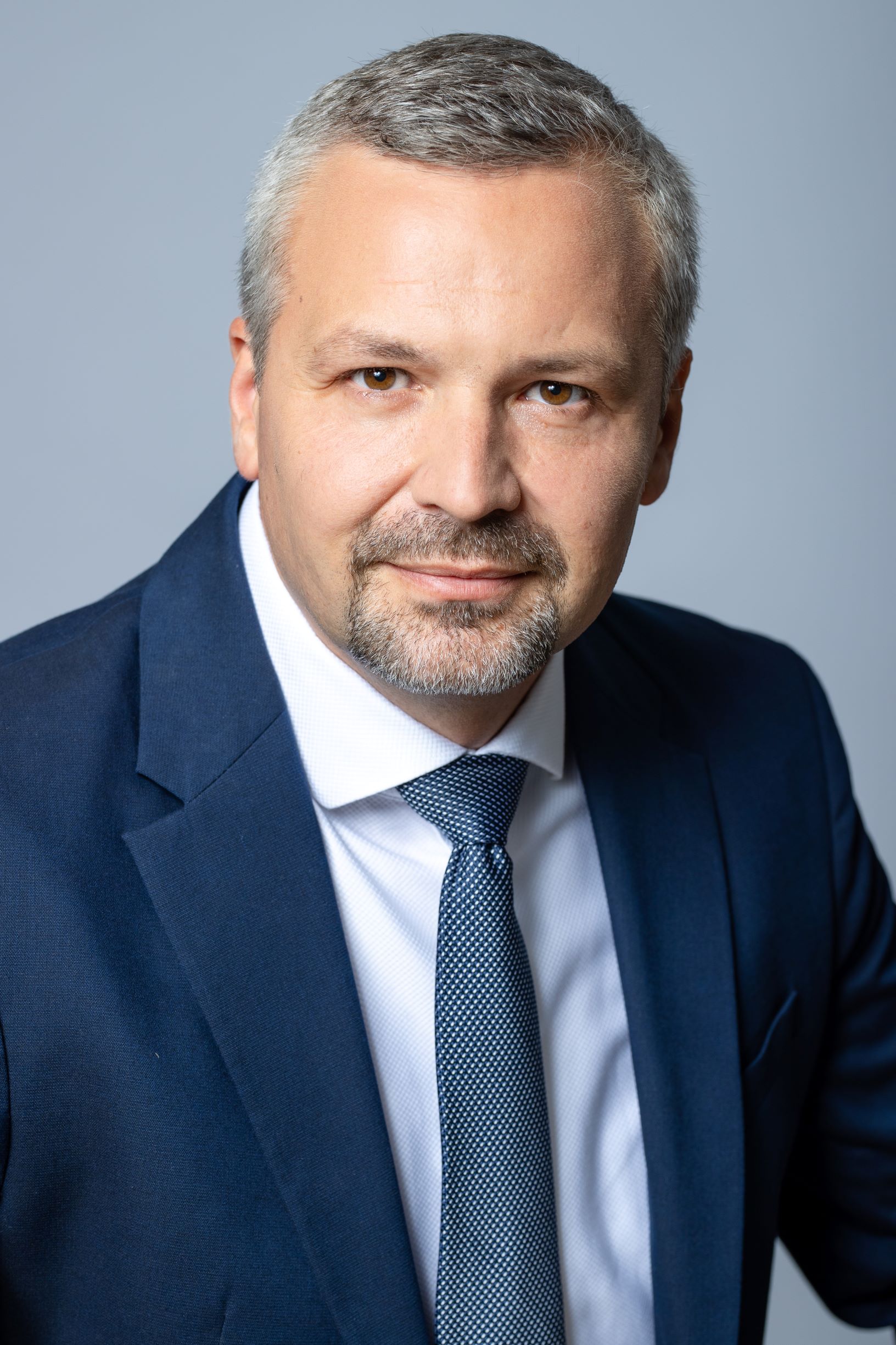 BCR finanțează cu 182,8 milioane de lei dezvoltarea primului depozit frigorific complet automatizat din România