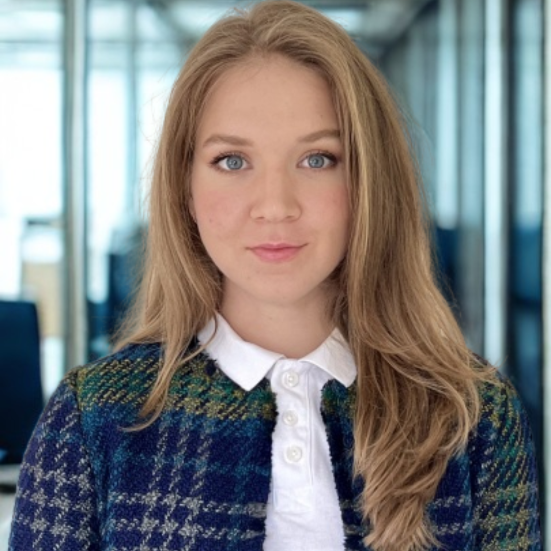 Investimental: Investitorii români își diversifică expunerea dincolo de Big Tech. Rotația către energie și industrie readuce Dow Jones în prim-plan, iar piețele emergente pot completa alocările globale