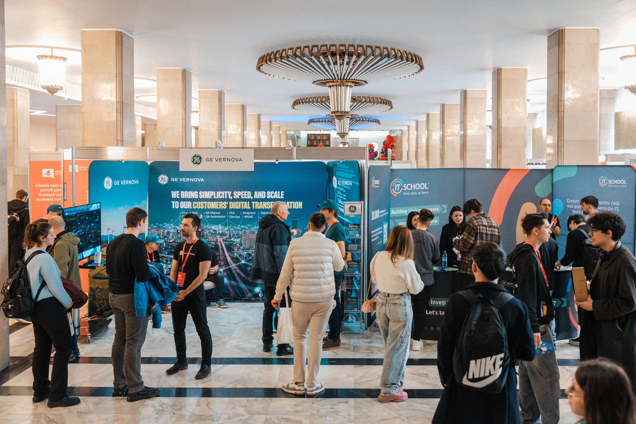 Sectorul Banking & Insurance se transformă în hub tehnologic: Zeci de oportunități de carieră la Angajatori de TOP București