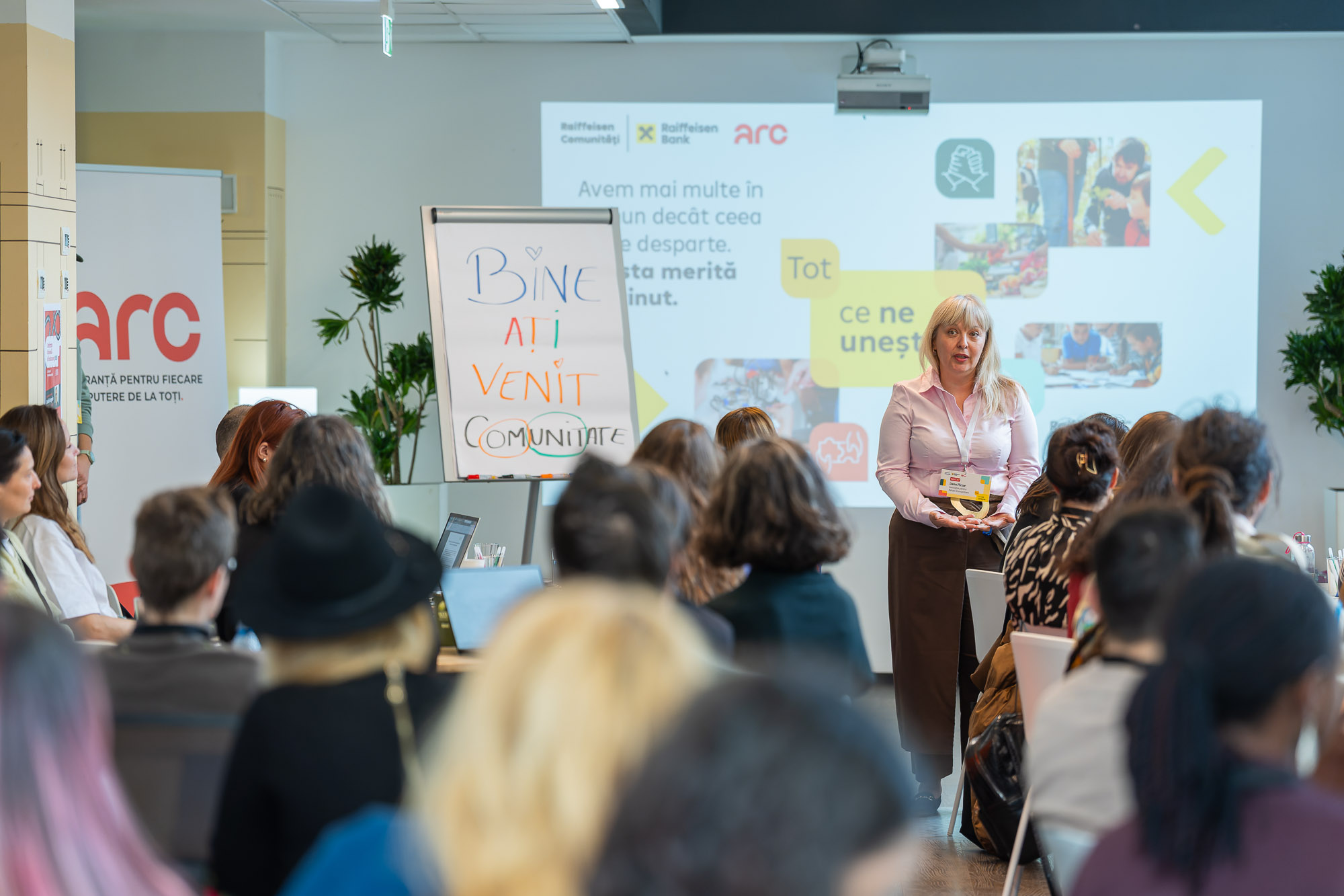 75 de ONG-uri din Raiffeisen Comunități participă la Incubatorul de Comunități Sustenabile