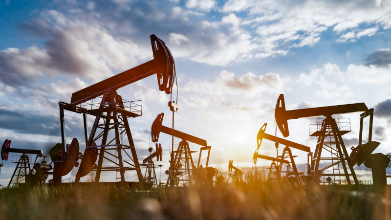 ANALIZĂ XTB, Claudiu Cazacu: Războiul din Orientul Mijlociu provoacă efecte în lanț. Scumpiri, volatilitate și incertitudine pe piețele financiare