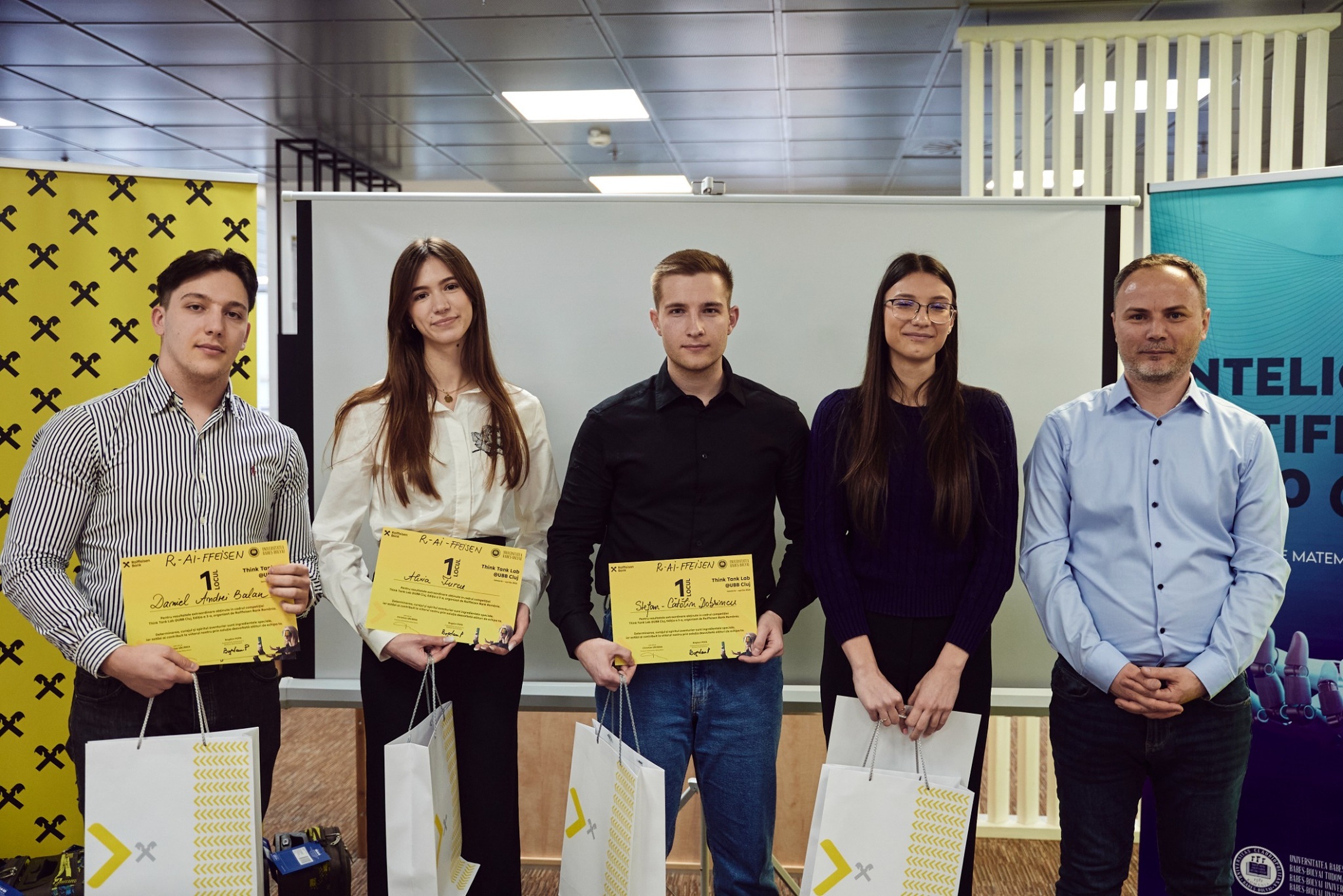 Raiffeisen Bank și Universitatea Babeș–Bolyai anunță câștigătorii celei de-a treia ediții a programului Think Tank Lab Raiffeisen Bank și Universitatea Babeș–Bolyai anunță câștigătorii celei de-a treia ediții a programului Think Tank Lab