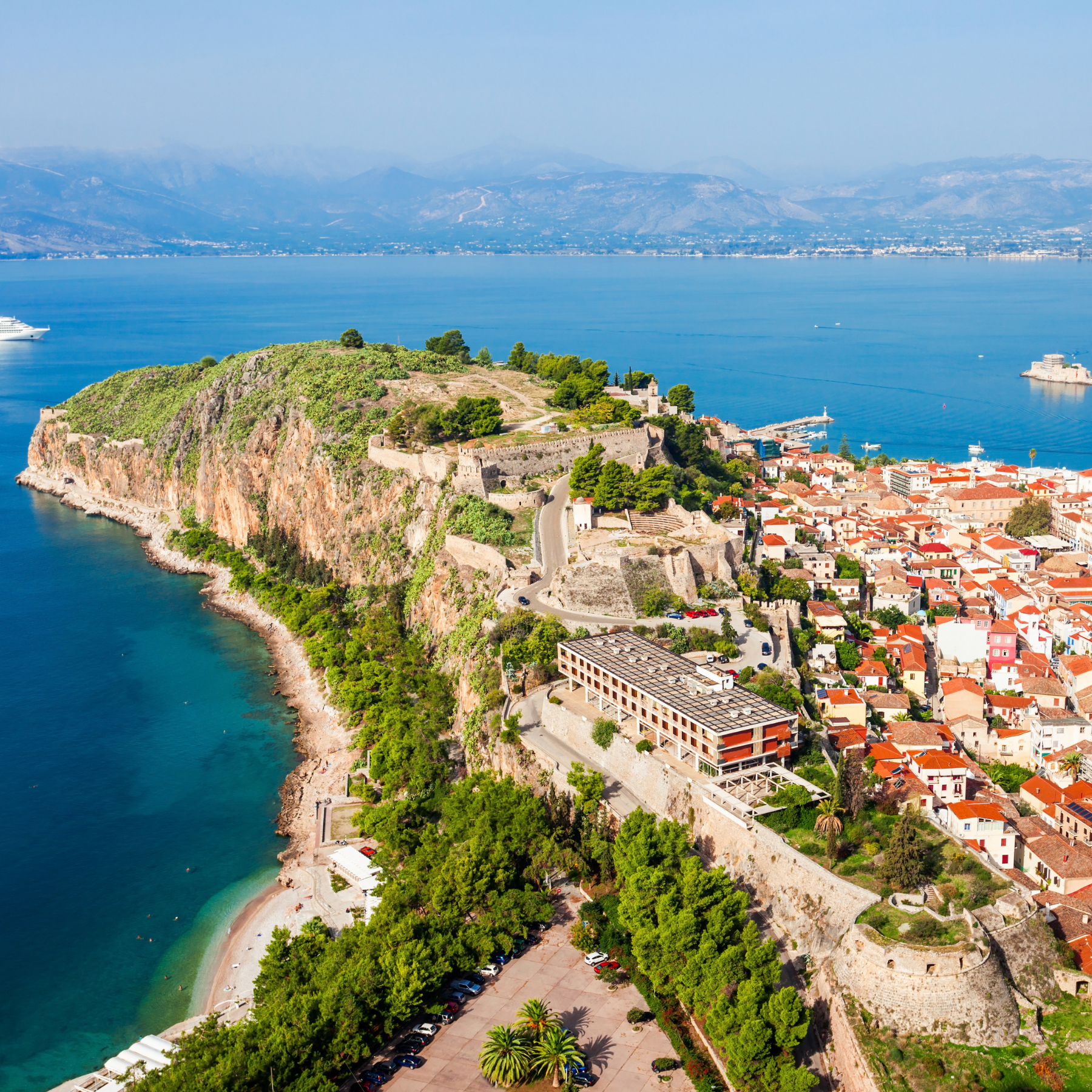 DERTOUR le spune turiștilor români: vacanțele deja rezervate rămân la același preț, iar noile rezervări vin cu mai multă flexibilitate