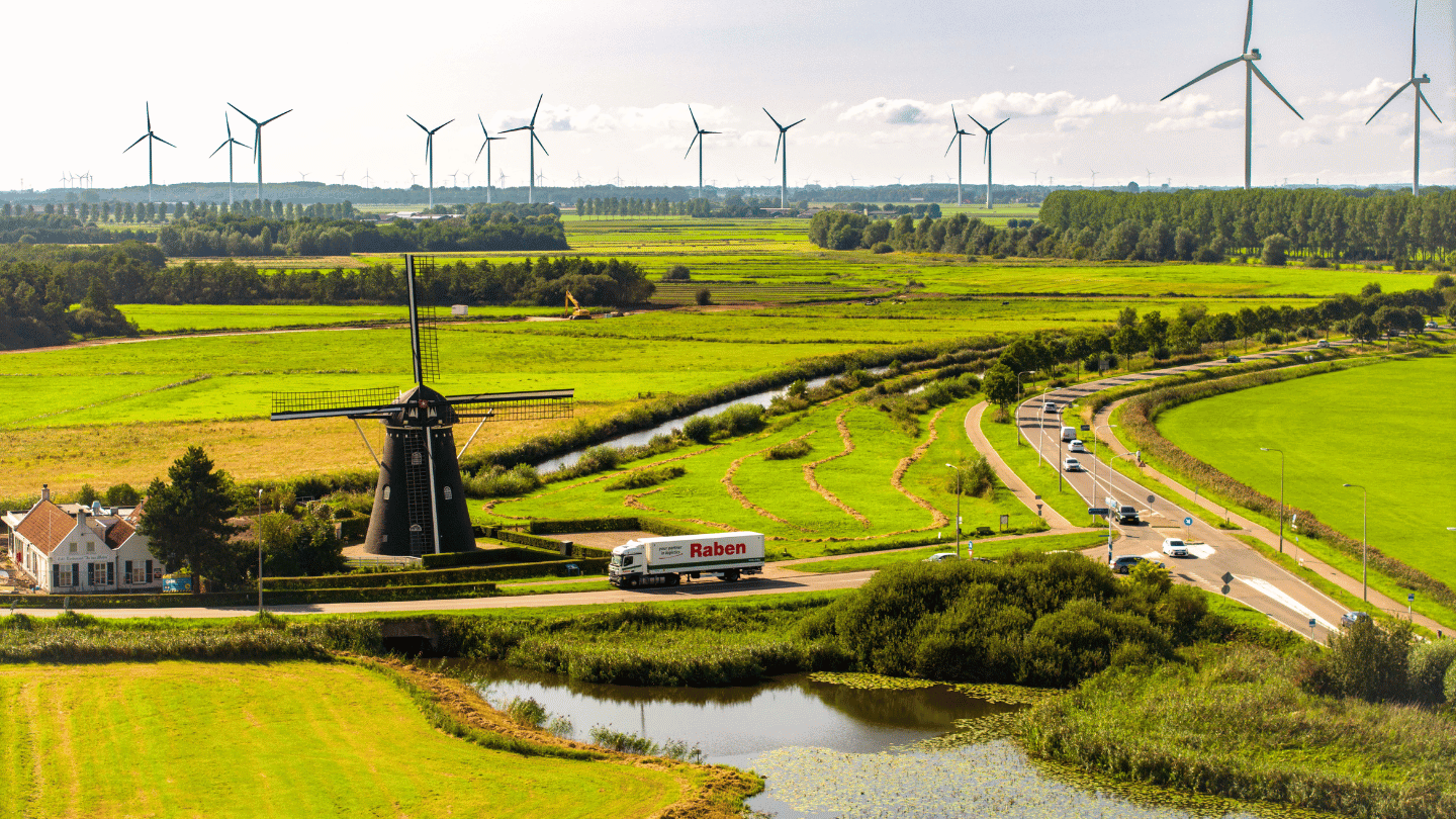 Raben România: Volumele de transport au crescut cu 25% în primele luni din an, în ciuda scumpirilor la combustibil și a ninsorilor abundente. Ce măsuri au susținut evoluția? Raben România: Volumele de transport au crescut cu 25% în primele luni din an, în ciuda scumpirilor la combustibil și a ninsorilor abundente. Ce măsuri au susținut evoluția?