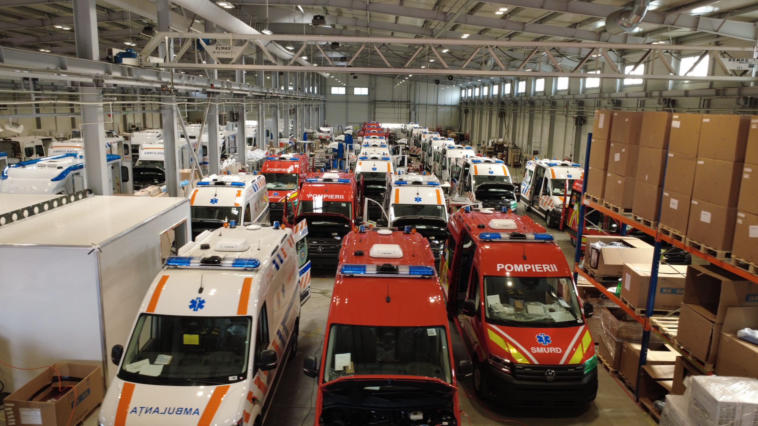 După investițiile din ultimii ani, Deltamed finalizează zilnic 5 ambulanțe și devine integrator de soluții medicale inteligente