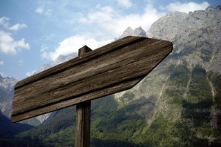 Economia încrederii: de la reputație la guvernanță și promisiune