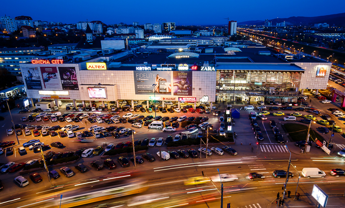 Investiție de 9 milioane de euro la Iulius Mall Iași: noi branduri, facilitaţi pentru tineri şi infrastructură tehnică modernizată Investiție de 9 milioane de euro la Iulius Mall Iași: noi branduri, facilitaţi pentru tineri şi infrastructură tehnică modernizată