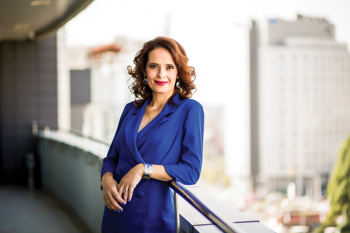 Mara Cristea, noul CFO și Director General Adjunct al Intesa Sanpaolo Bank România Mara Cristea, noul CFO și Director General Adjunct al Intesa Sanpaolo Bank România