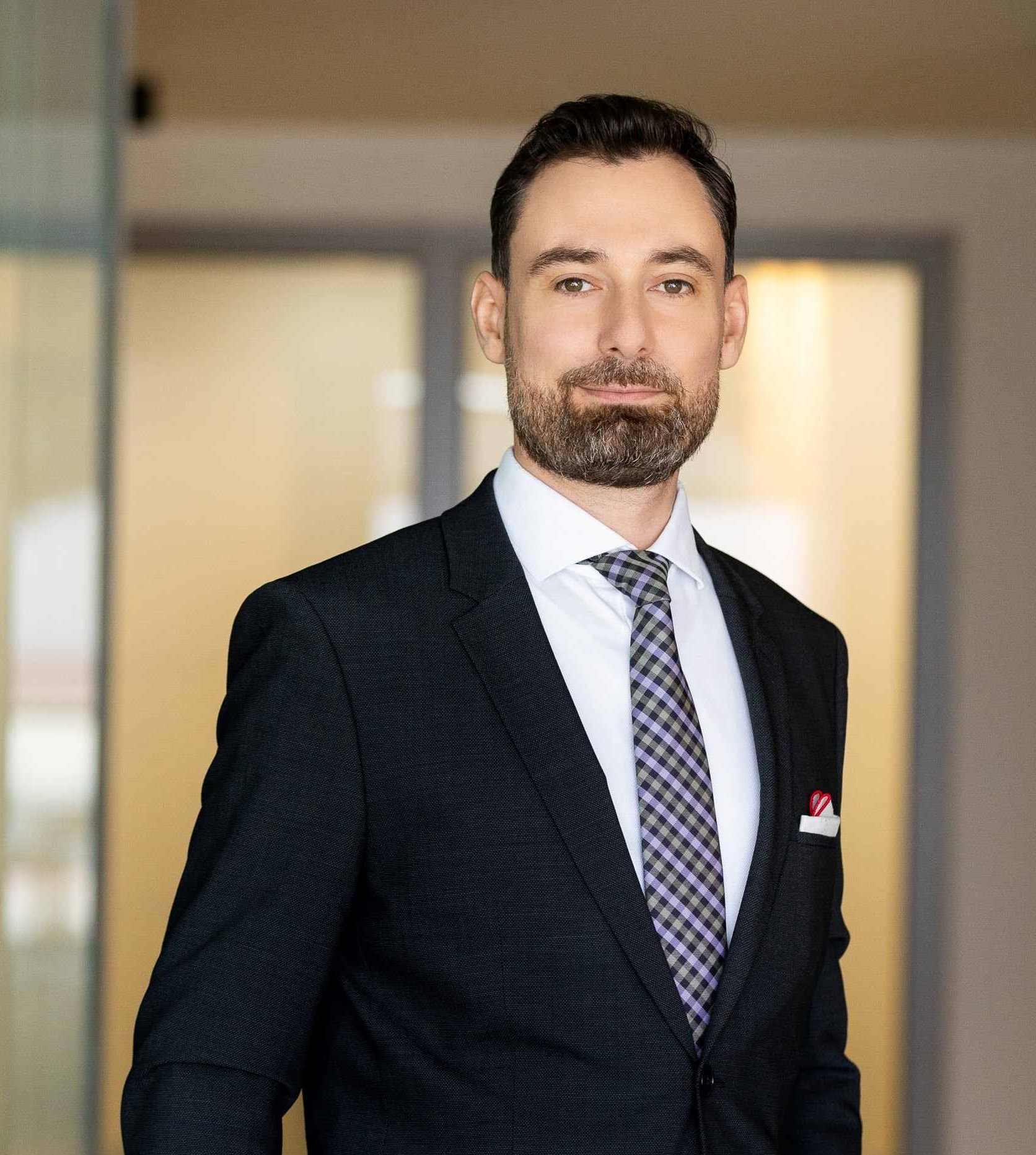 Studiu EY: Prețul accesibil al energiei este în centrul atenției publice, însă adevărata problemă o reprezintă bunăstarea energetică