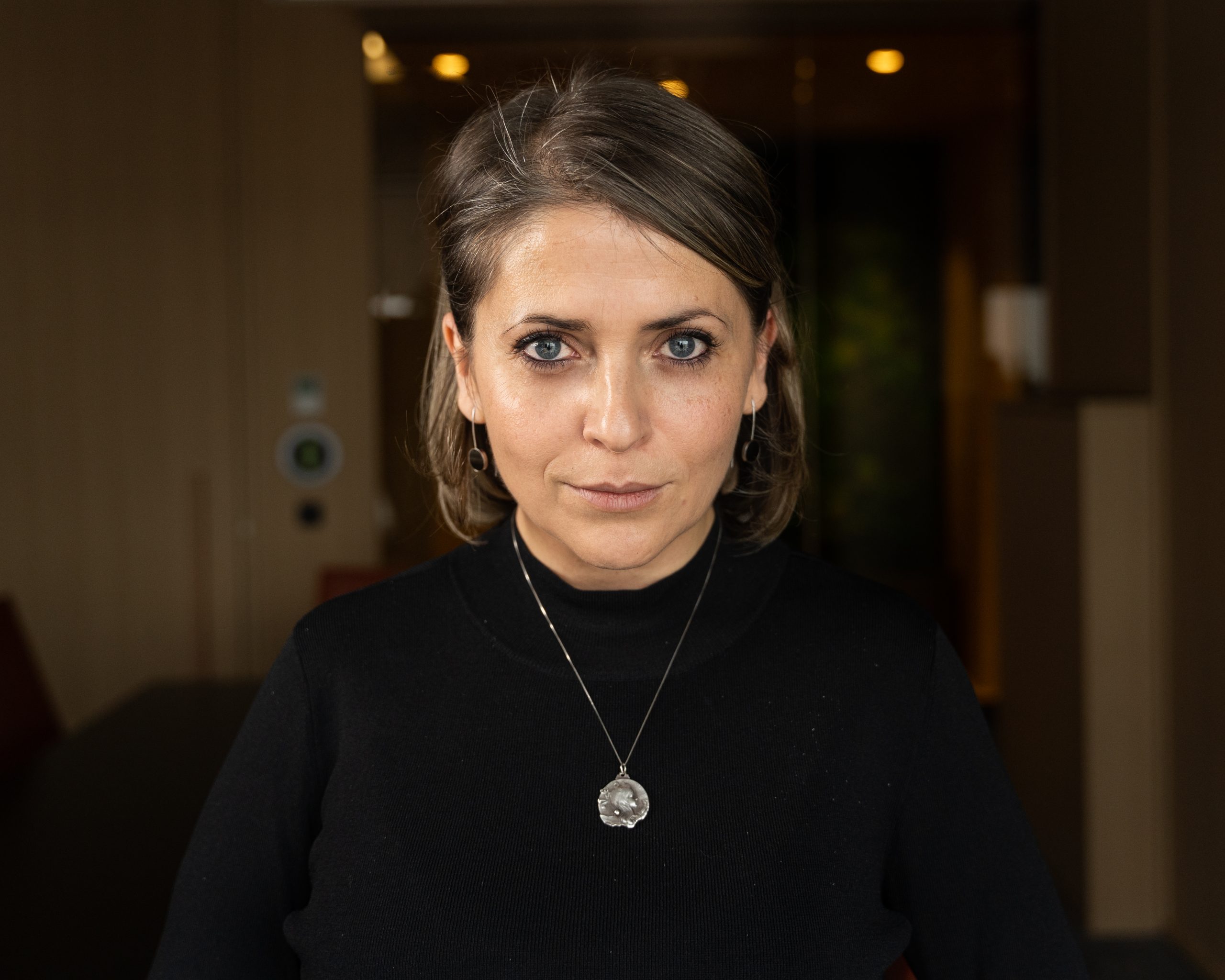 Studiu Deloitte: aproximativ 80% dintre tinerii români spun că nu își permit o locuință proprie. Costul vieții de zi cu zi rămâne principala preocupare, urmat de instabilitatea politică și de corupție   
