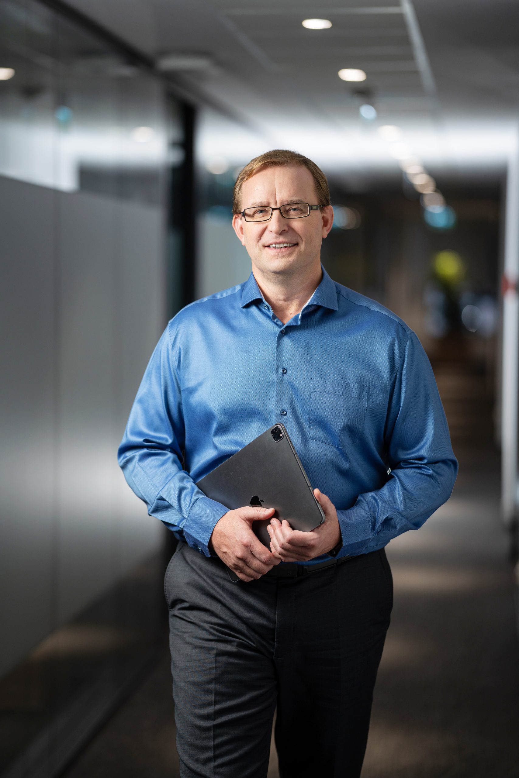 Zdenek Romanek, CEO, Raiffeisen Bank: Încrederea rămâne moneda forte a bankingului iar tehnologia trebuie să facă bankingul mai simplu, nu mai distant Zdenek Romanek, CEO, Raiffeisen Bank: Încrederea rămâne moneda forte a bankingului iar tehnologia trebuie să facă bankingul mai simplu, nu mai distant