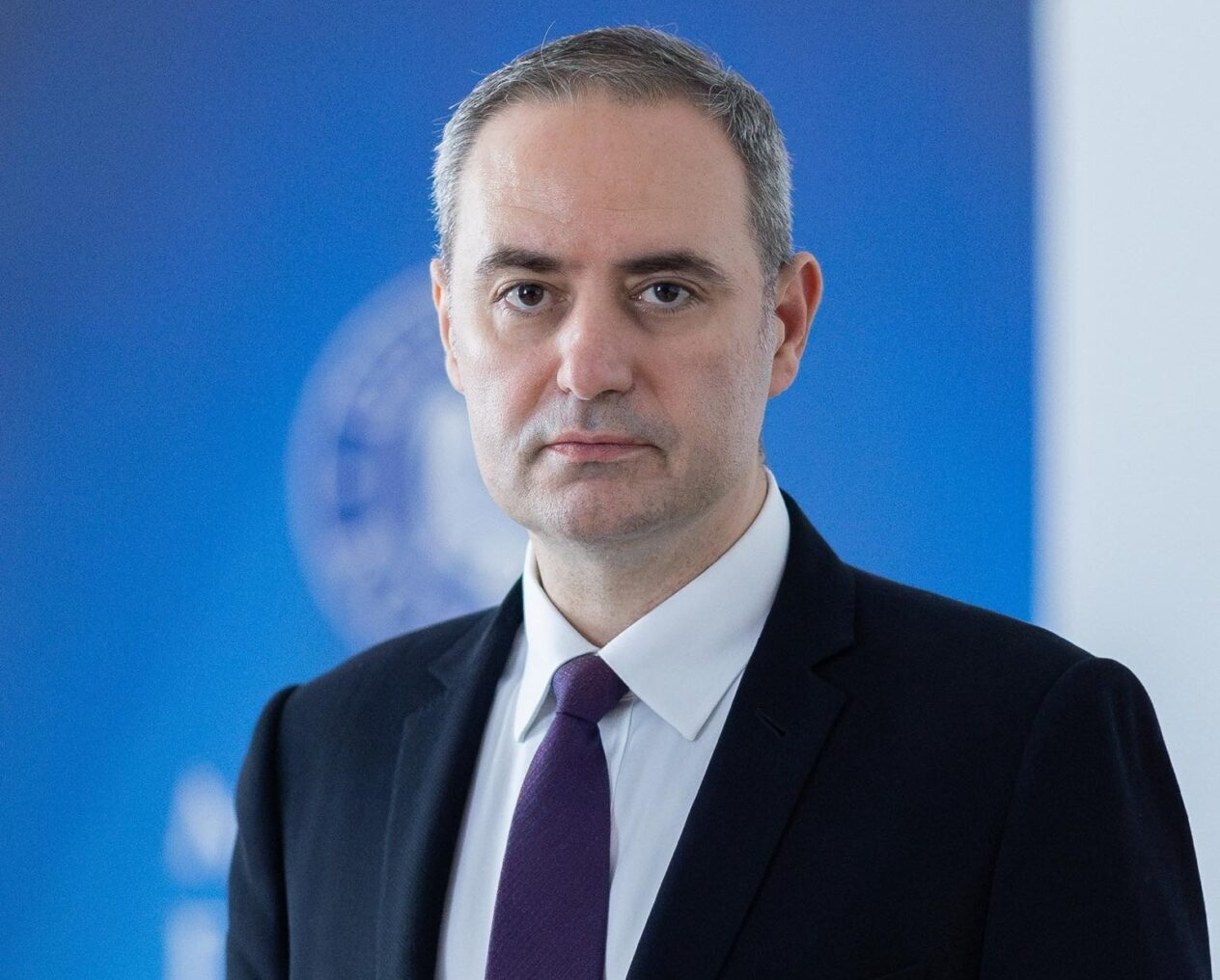 Fitch Ratings menține ratingul suveran al României la „BBB-”, cu perspectivă negativă. Ministrul Alexandru Nazare: Stabilitatea politică și continuitatea consolidării fiscale rămân condițiile decisive ale perioadei următoare Fitch Ratings menține ratingul suveran al României la „BBB-”, cu perspectivă negativă. Ministrul Alexandru Nazare: Stabilitatea politică și continuitatea consolidării fiscale rămân condițiile decisive ale perioadei următoare