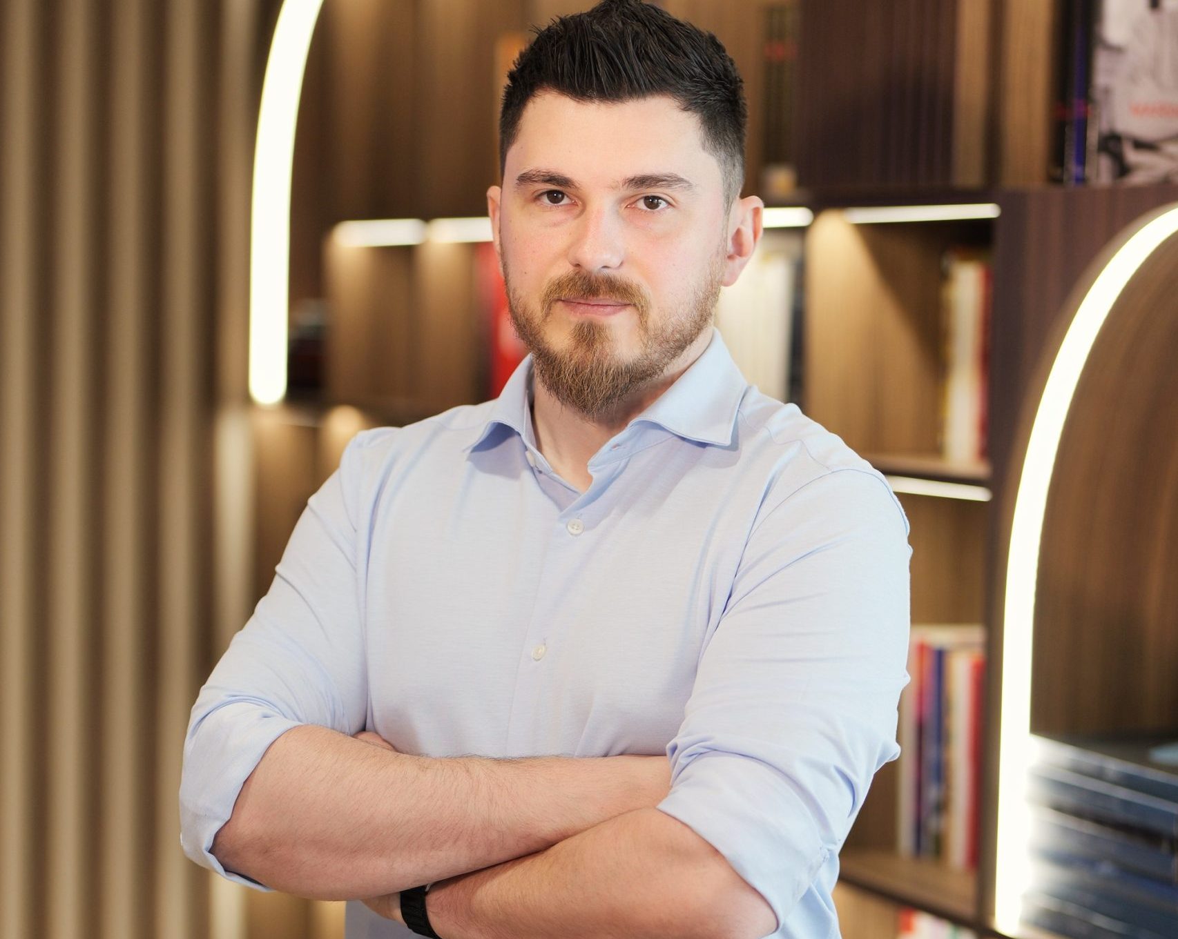 Aurul crește cu 7,7%, cea mai puternică evoluție săptămânală din martie 2020
