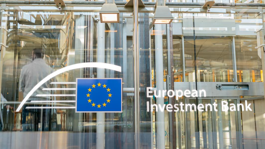 Companiile din România vor beneficia de finanțare suplimentară, după ce BEI acordă un credit de 100 milioane EUR către BRD Sogelease IFN Companiile din România vor beneficia de finanțare suplimentară, după ce BEI acordă un credit de 100 milioane EUR către BRD Sogelease IFN