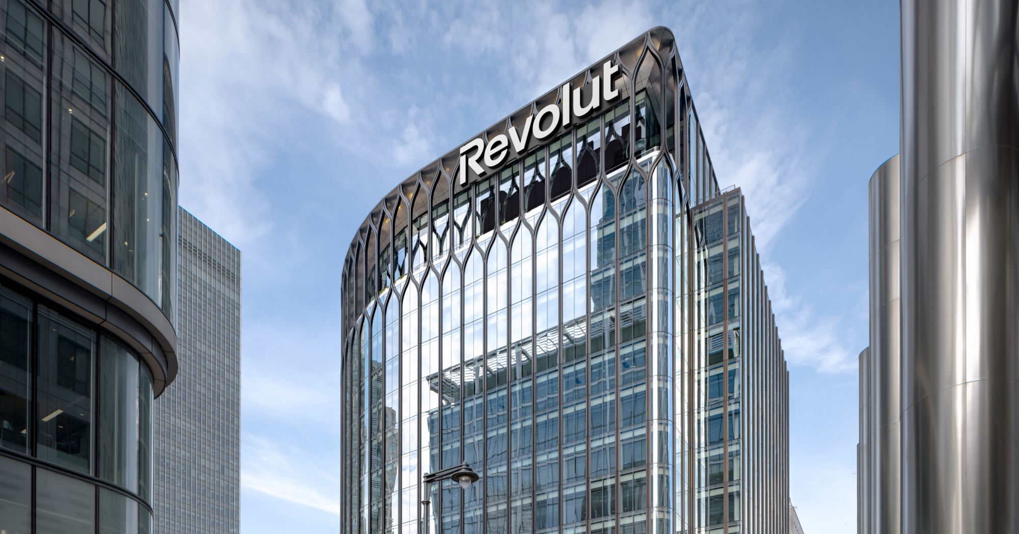 Revolut anunță lansarea unei divizii dedicate de cercetare în AI: Revolut Research