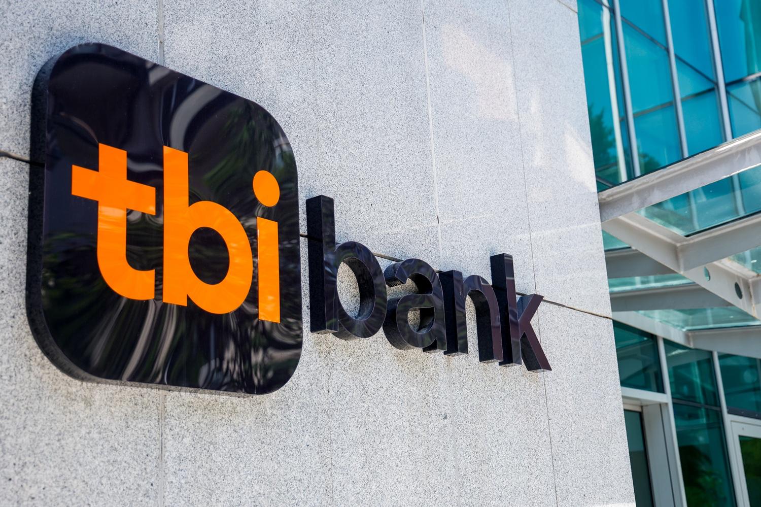 tbi bank sprijină dezvoltatorii imobiliari afectați de blocajul sistemului de carte funciară, oferindu-le o perioadă de grație de până la două luni. Dezvoltatorii pot amâna temporar plata ratelor aferente finanțărilor existente tbi bank sprijină dezvoltatorii imobiliari afectați de blocajul sistemului de carte funciară, oferindu-le o perioadă de grație de până la două luni. Dezvoltatorii pot amâna temporar plata ratelor aferente finanțărilor existente