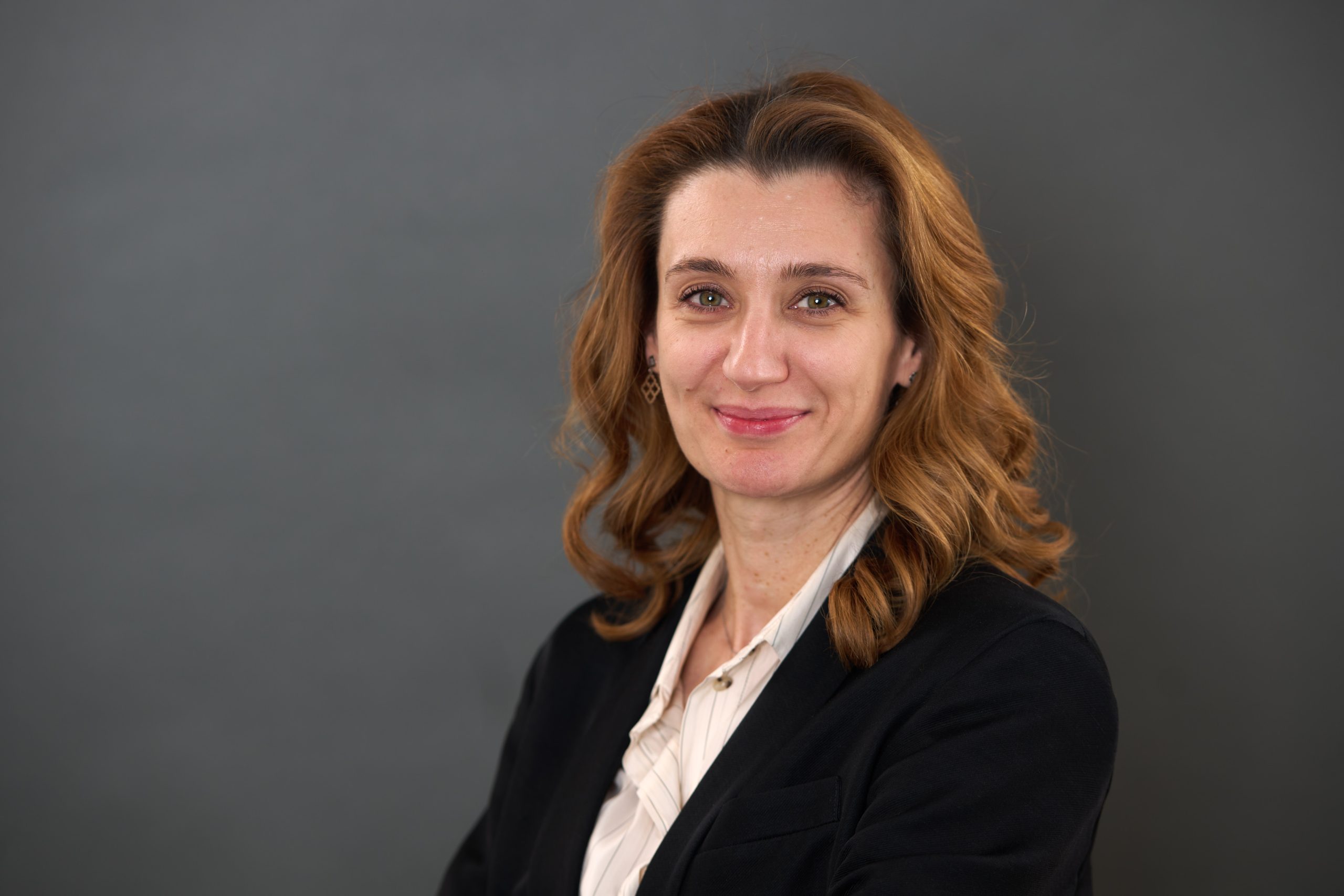 Raiffeisen Bank și Mezanin Market lansează Galeria Antreprenorilor, proiect care transformă sucursalele băncii în spații itinerante dedicate business-urilor locale Raiffeisen Bank și Mezanin Market lansează Galeria Antreprenorilor, proiect care transformă sucursalele băncii în spații itinerante dedicate business-urilor locale