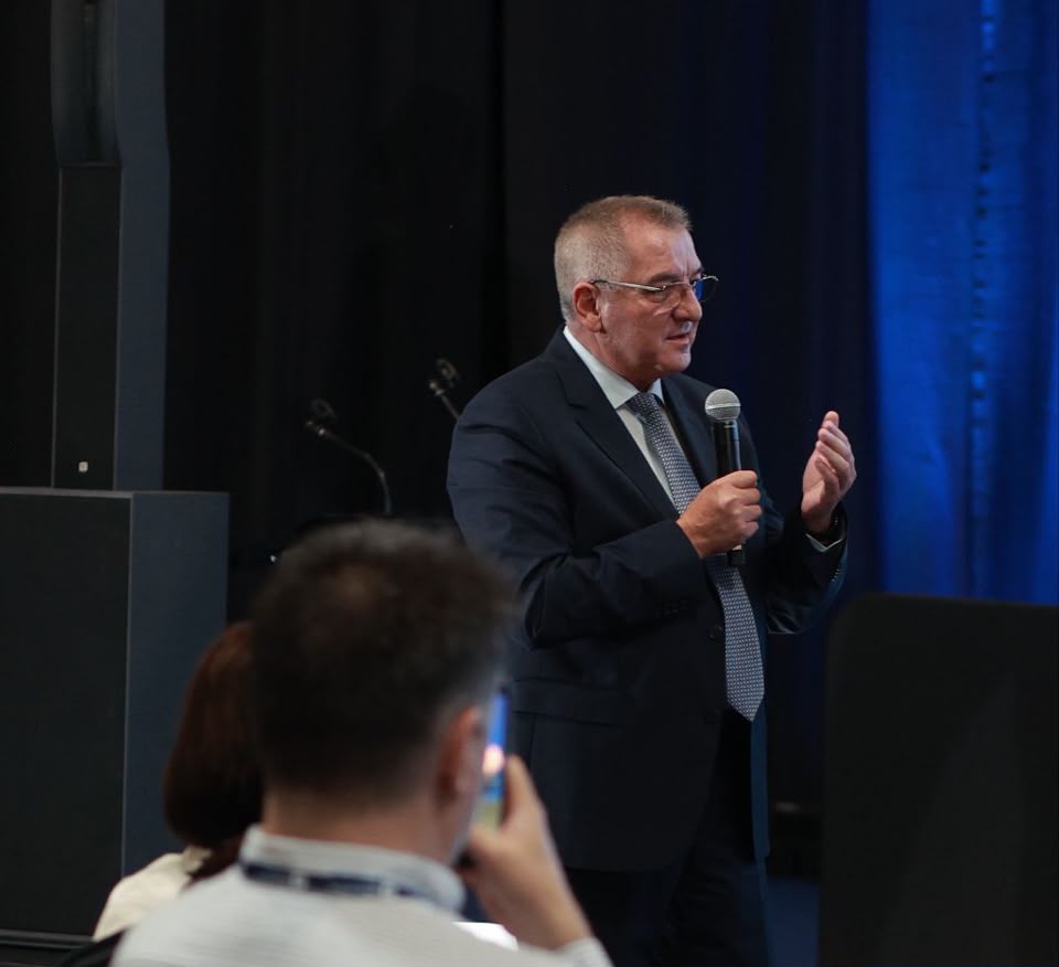 ExpoApa 2026: România trebuie să treacă de la proiecte finanțate la investiții finalizate. Industria apei cere un nou model de funcționare începând cu 2027 ExpoApa 2026: România trebuie să treacă de la proiecte finanțate la investiții finalizate. Industria apei cere un nou model de funcționare începând cu 2027