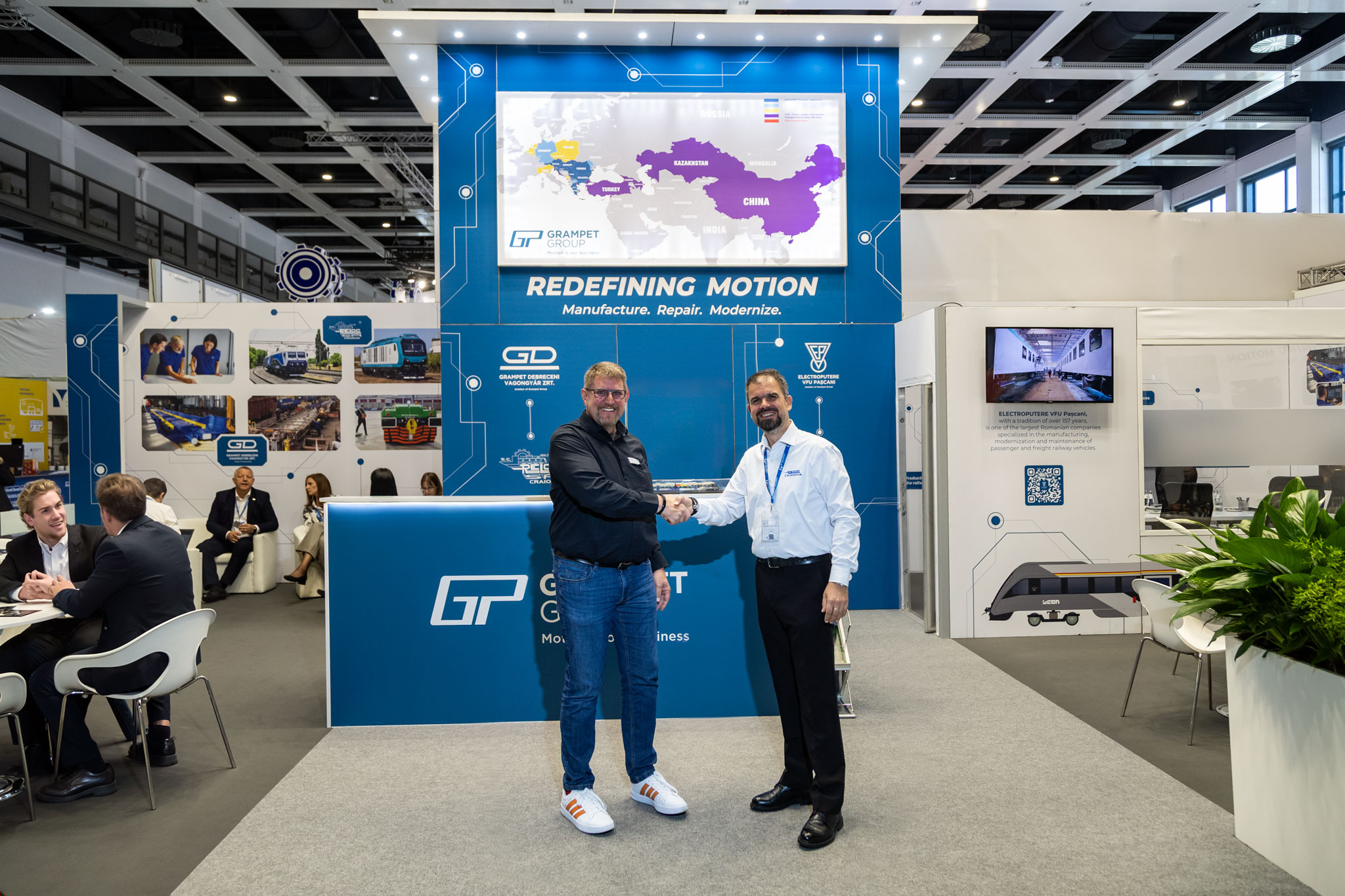 Motoren Feuer și RELOC Craiova semnează un acord de cooperare privind recondiționarea sistemelor de propulsie pentru automotoare diesel Motoren Feuer și RELOC Craiova semnează un acord de cooperare privind recondiționarea sistemelor de propulsie pentru automotoare diesel