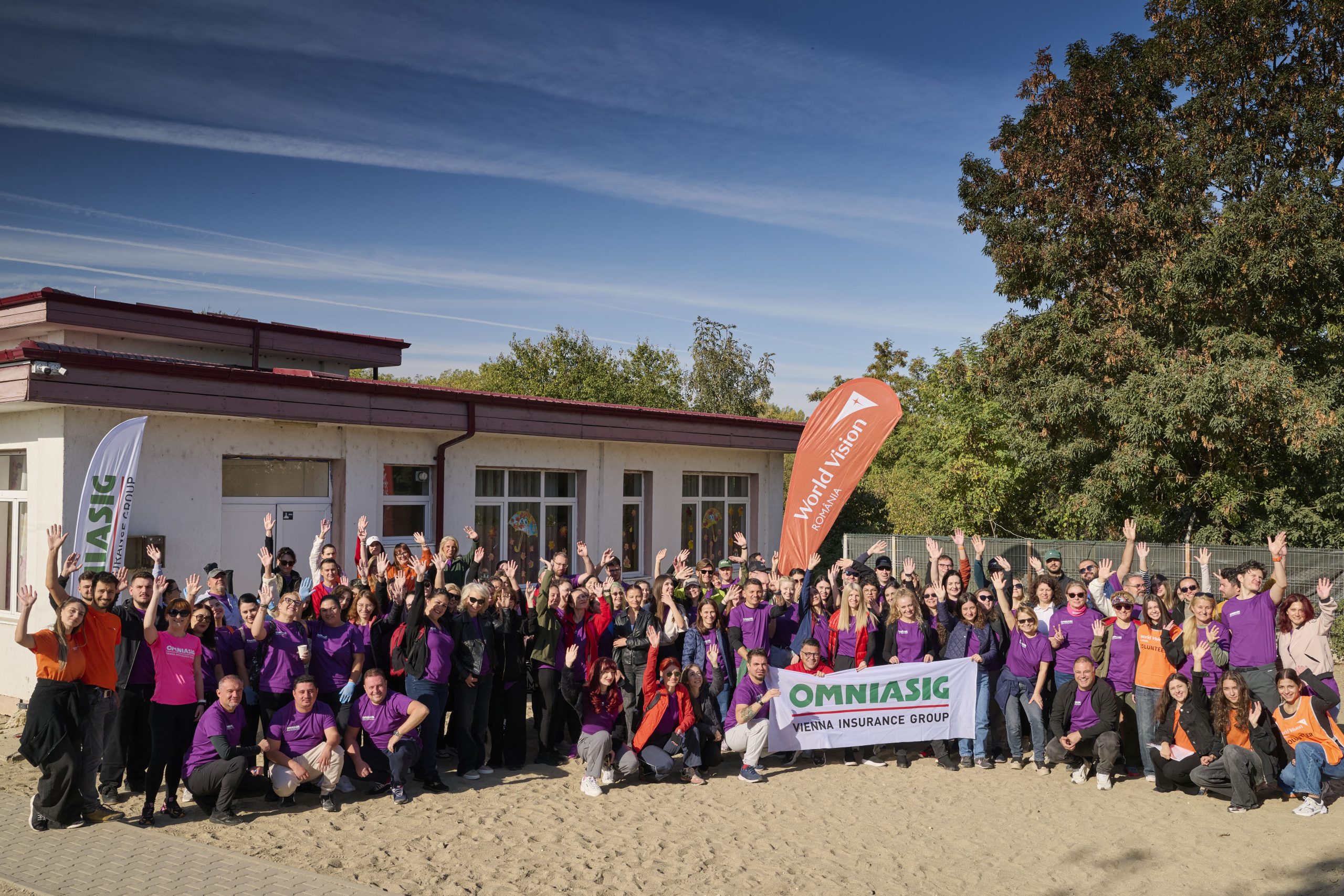 100 de voluntari OMNIASIG au renovat Școala Gimnazială din comuna Vânătorii Mici, județul Giurgiu 100 de voluntari OMNIASIG au renovat Școala Gimnazială din comuna Vânătorii Mici, județul Giurgiu