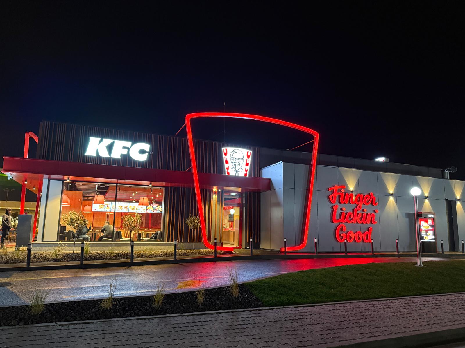 Sphera Franchise Group opens its second KFC Drive-Thru restaurant in Oradea Sphera Franchise Group opens its second KFC Drive-Thru restaurant in Oradea