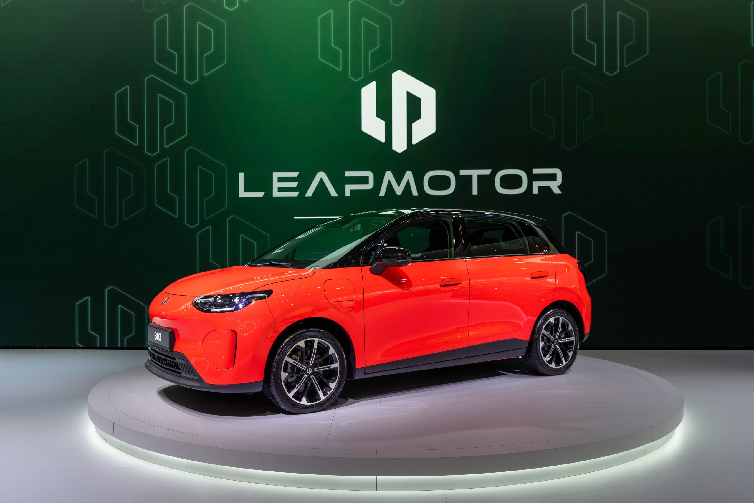 Leapmotor accelerează expansiunea în Europa la Salonul Auto de la Paris 2026: modele noi, tehnologii avansate și producție locală Leapmotor accelerează expansiunea în Europa la Salonul Auto de la Paris 2026: modele noi, tehnologii avansate și producție locală