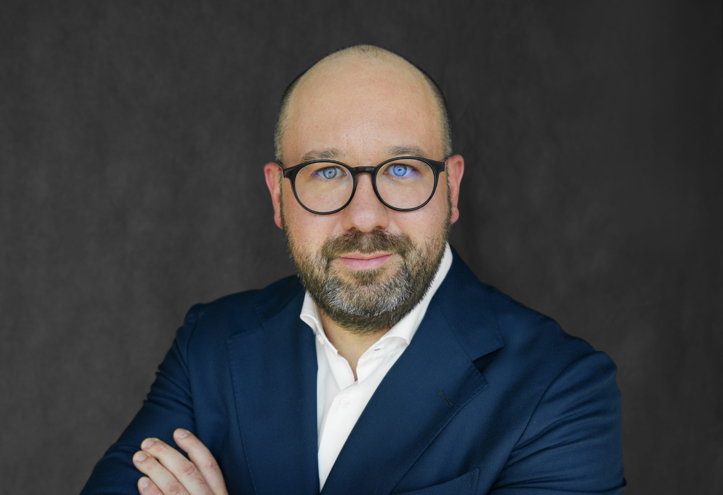 ZEN.COM se lansează oficial în România cu un cont în 35 de valute și patru planuri pentru consumatori ZEN.COM se lansează oficial în România cu un cont în 35 de valute și patru planuri pentru consumatori